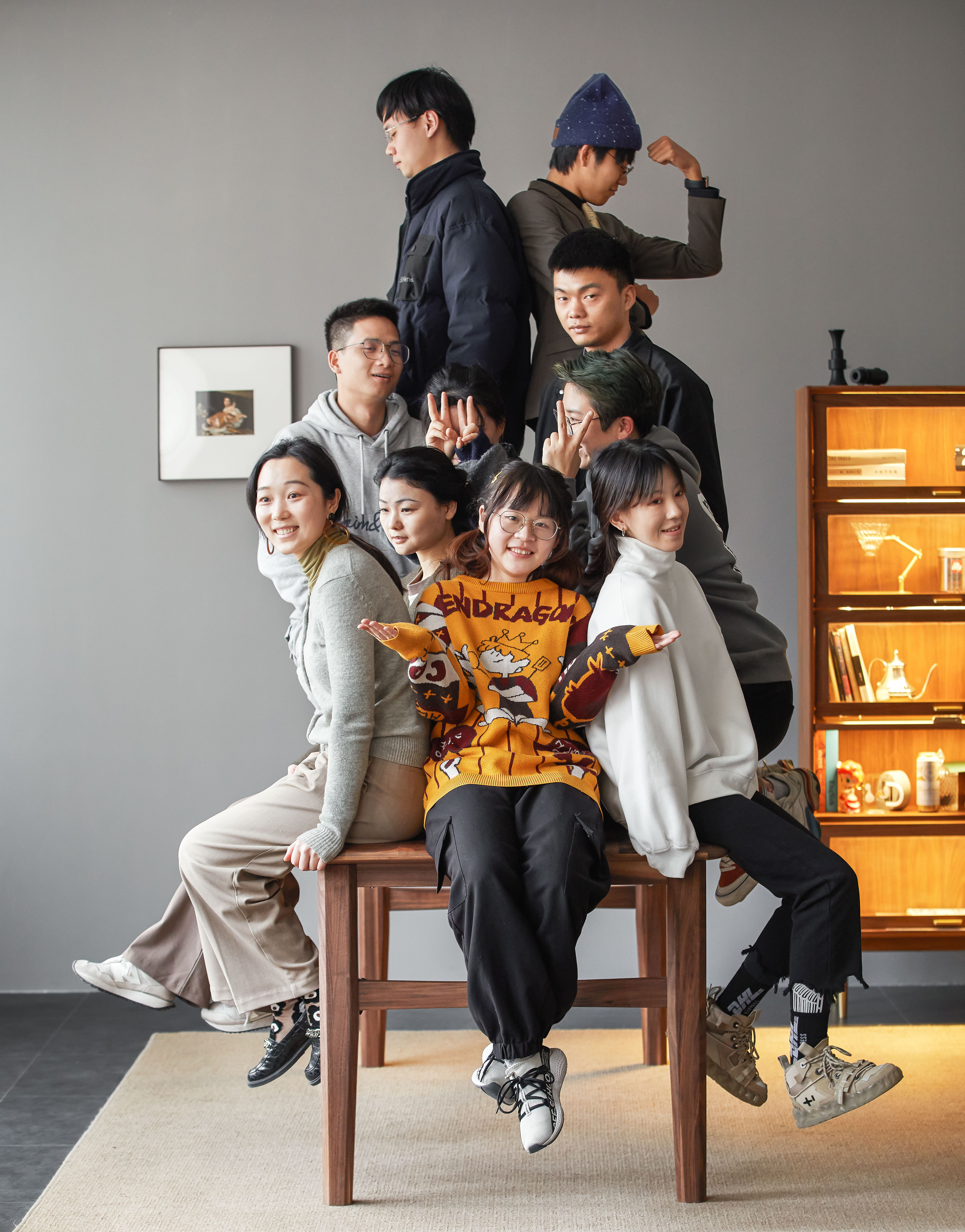 workbench，North American black walnut，furniture design ，Solid wood furniture，