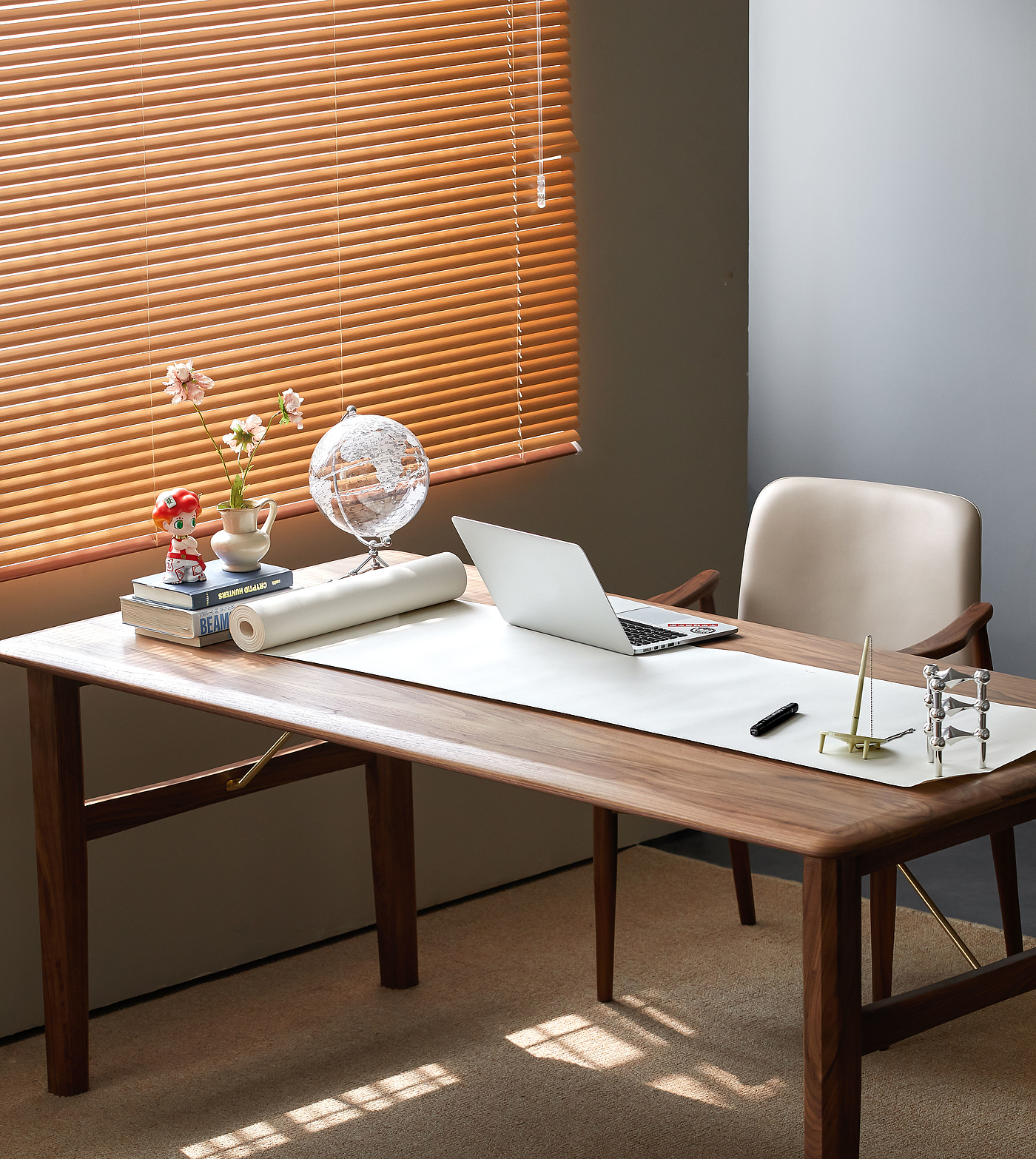 workbench，North American black walnut，furniture design ，Solid wood furniture，