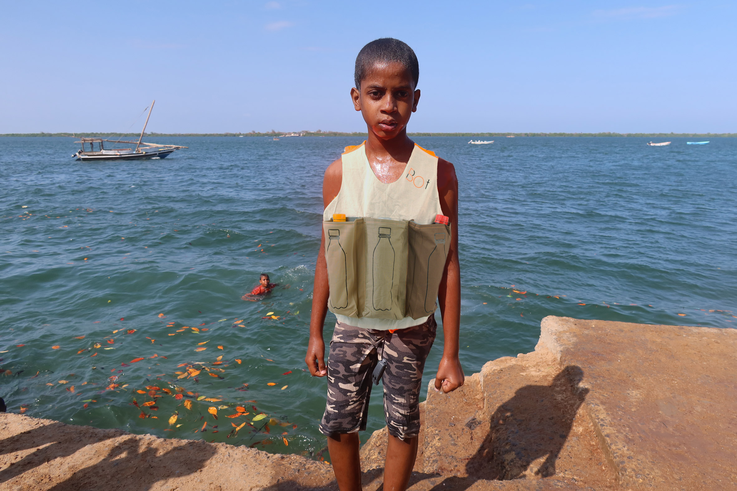 Ewan Morrell，Waste utilization，life jacket，originality，