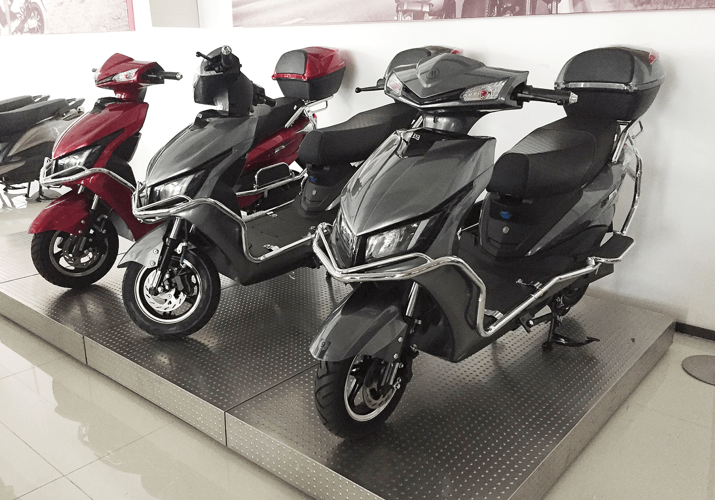 Electric vehicle，motorcycle，modelling，Oil sludge，modeling，The headlamps，lamps and lanterns，