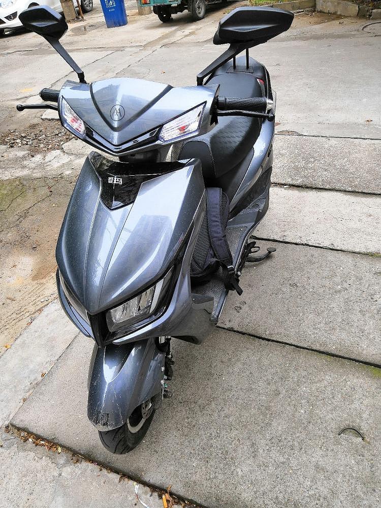 Electric vehicle，motorcycle，modelling，Oil sludge，modeling，The headlamps，lamps and lanterns，