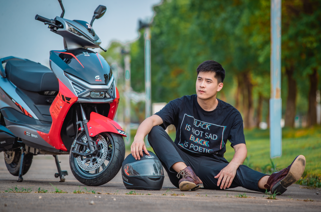 Electric vehicle，motorcycle，modelling，Oil sludge，Model，lamps and lanterns，The headlamps，