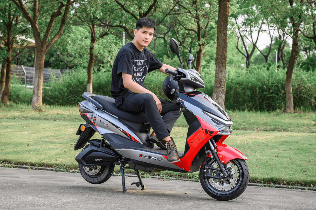 Electric vehicle，motorcycle，modelling，Oil sludge，Model，lamps and lanterns，The headlamps，