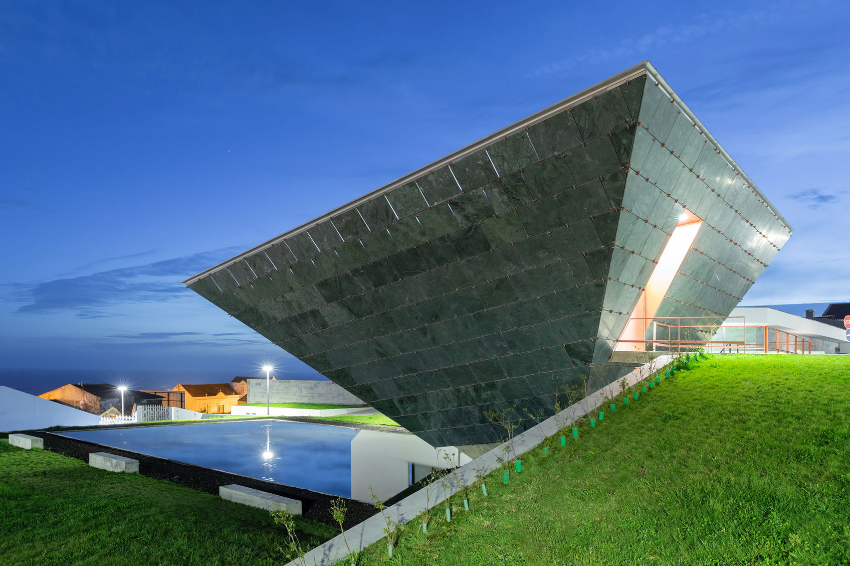 church，Portugal，solemn，