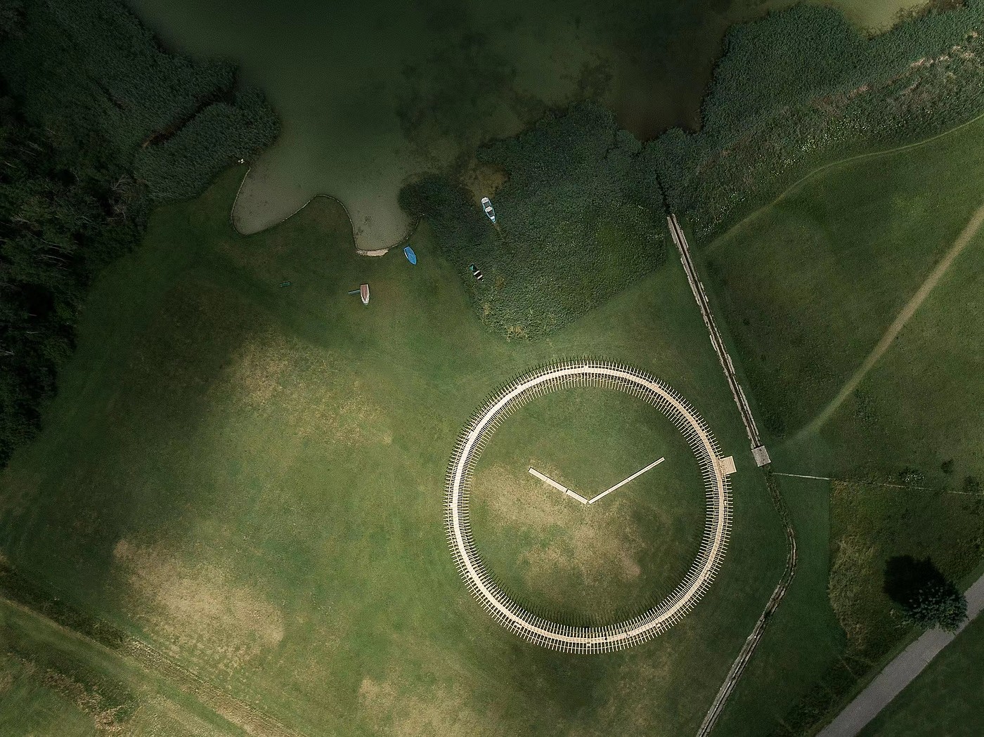exquisite，Bicycle track，product design，