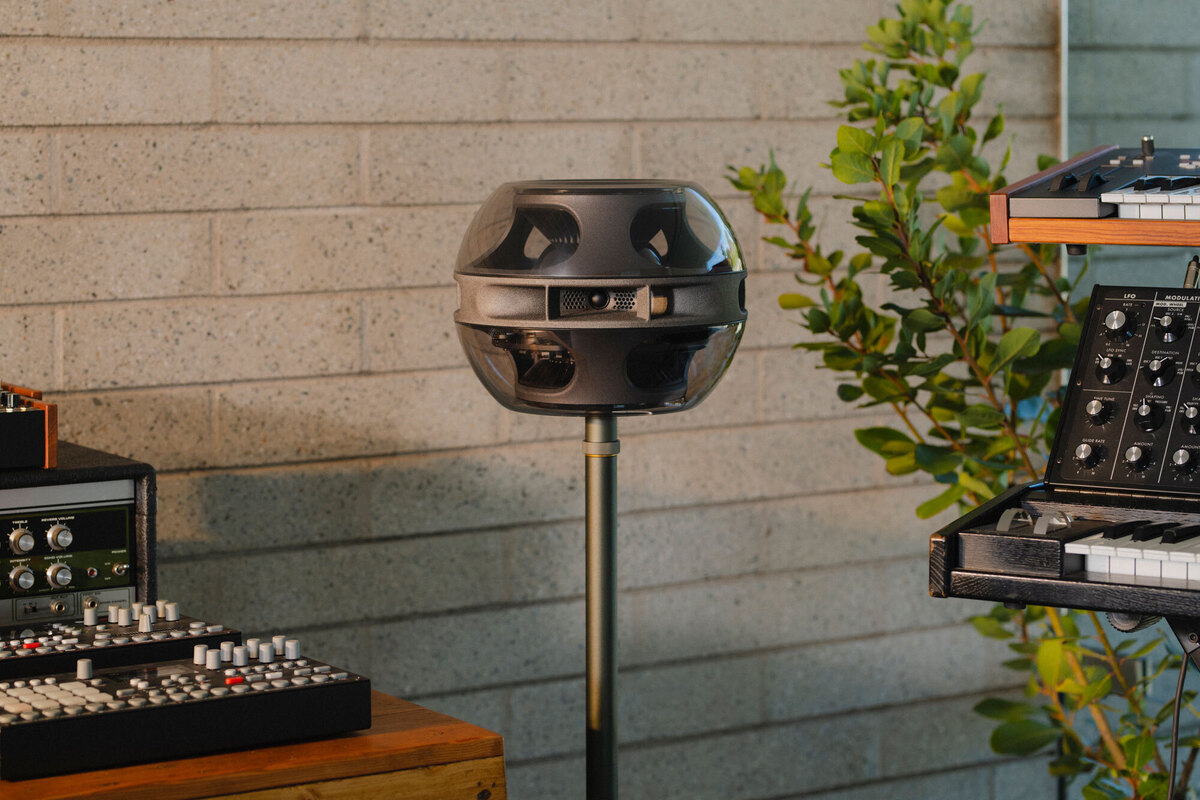 Syng Cell Alpha，loudspeaker box，Digital，2022 Red Dot Product Design Award，