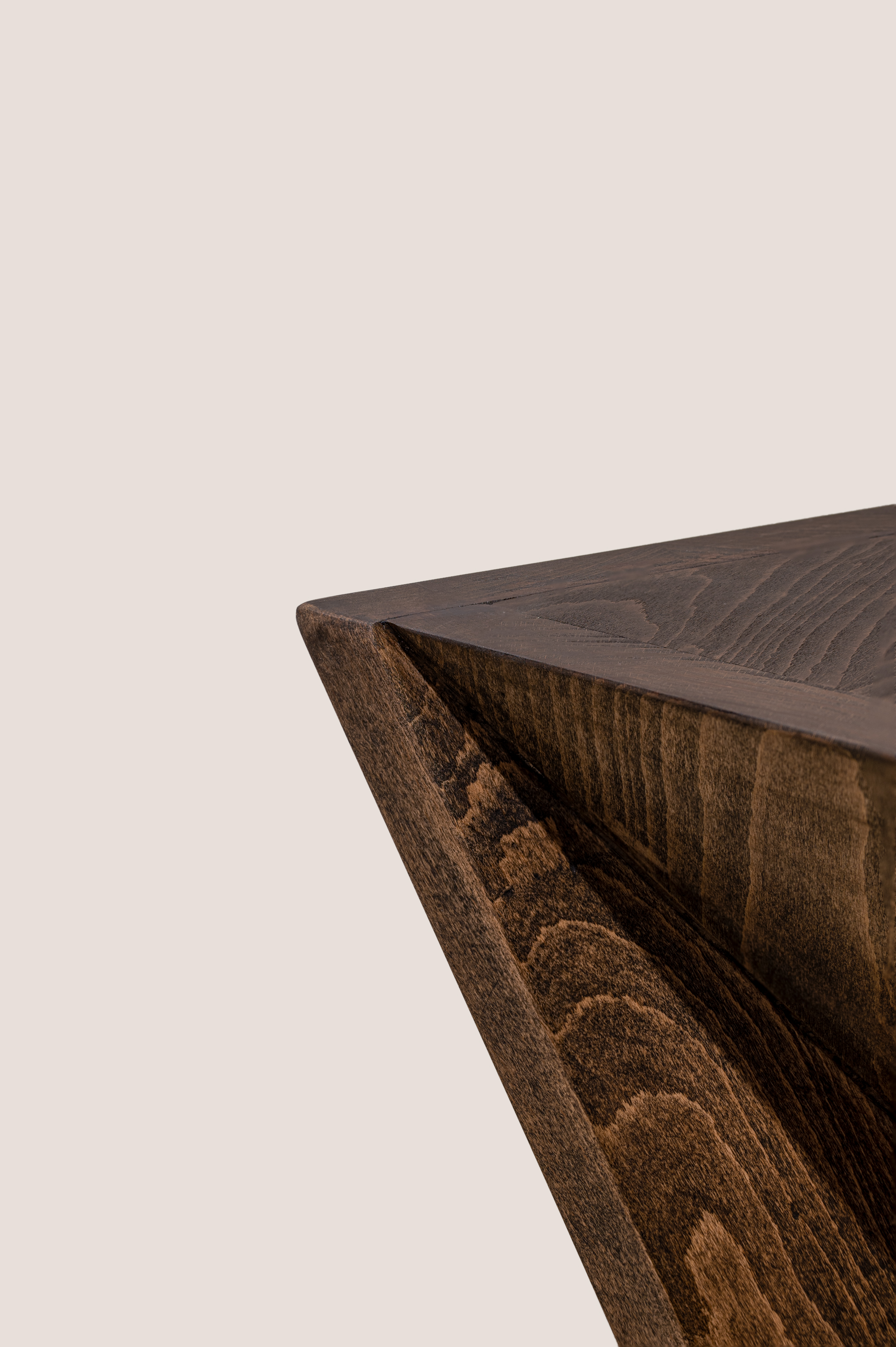 stool，Wooden stool，manual，