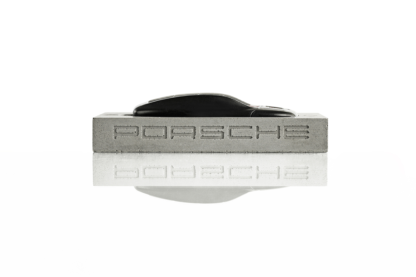 PORSCHE KEY CAS，concrete，grey，