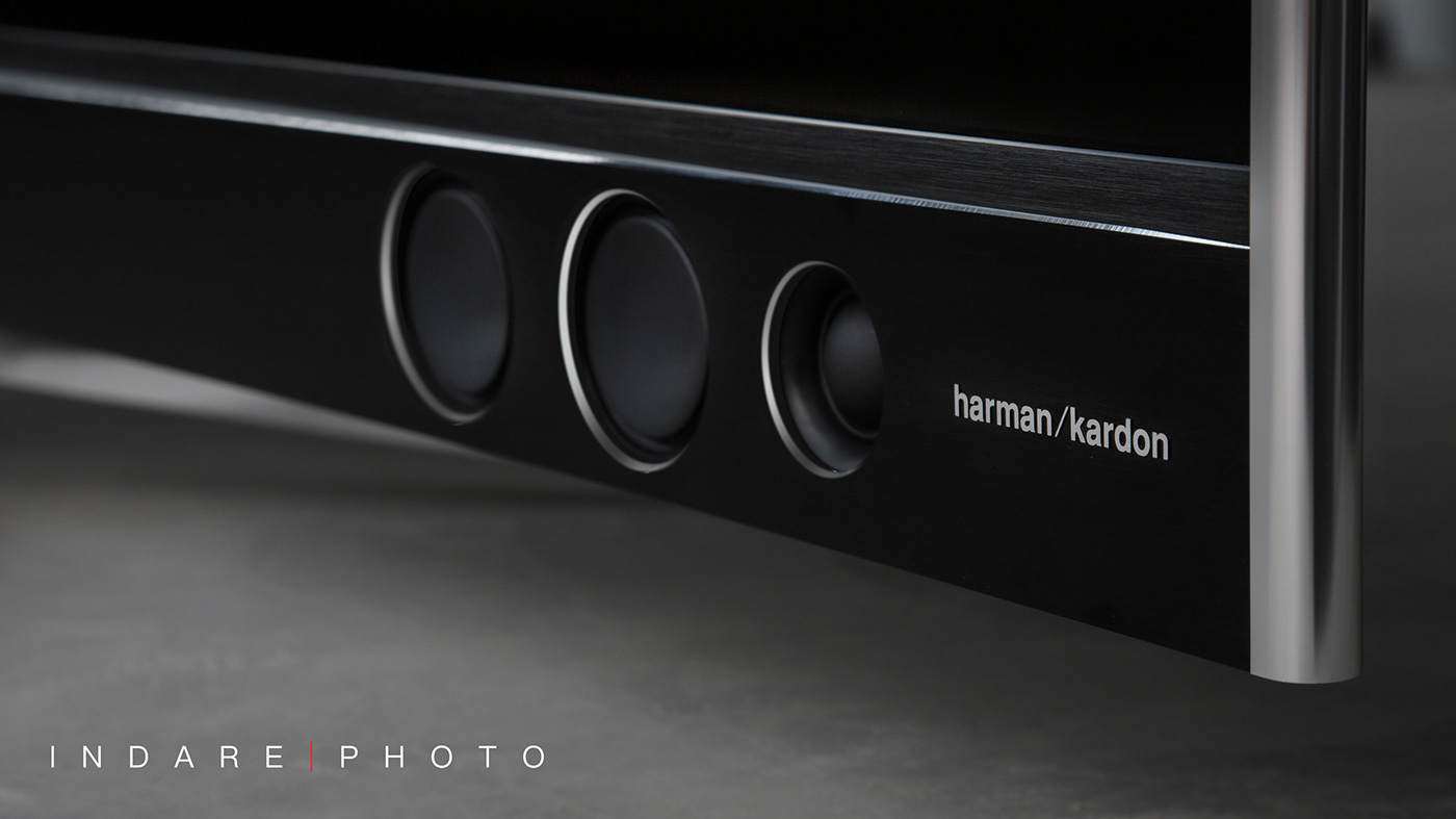 High end TV des，curved surface，black，