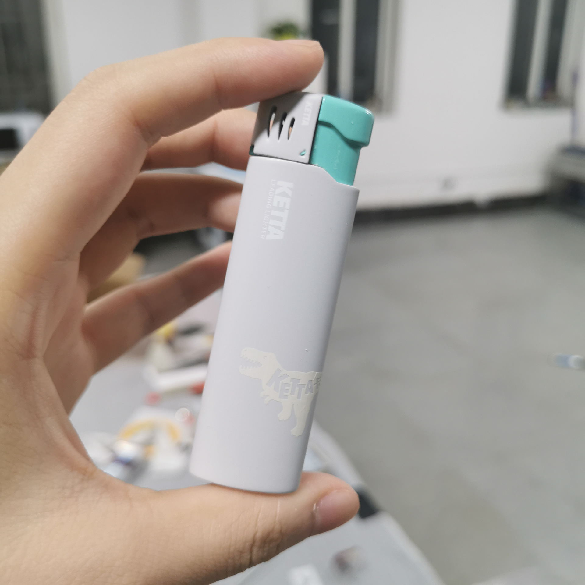 lighter，Lighter design，Ignition，Ignition equipment，Masculine，Tough，young，power，