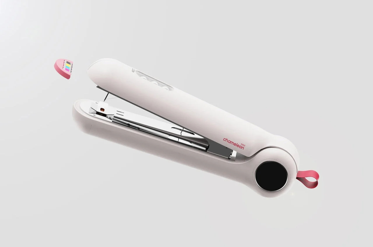 Sewing machine，hold，product design，Mini，