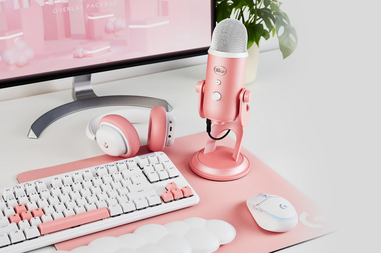 Logitech，logitech，headset，keyboard，mouse，Computer accessories，Female players，