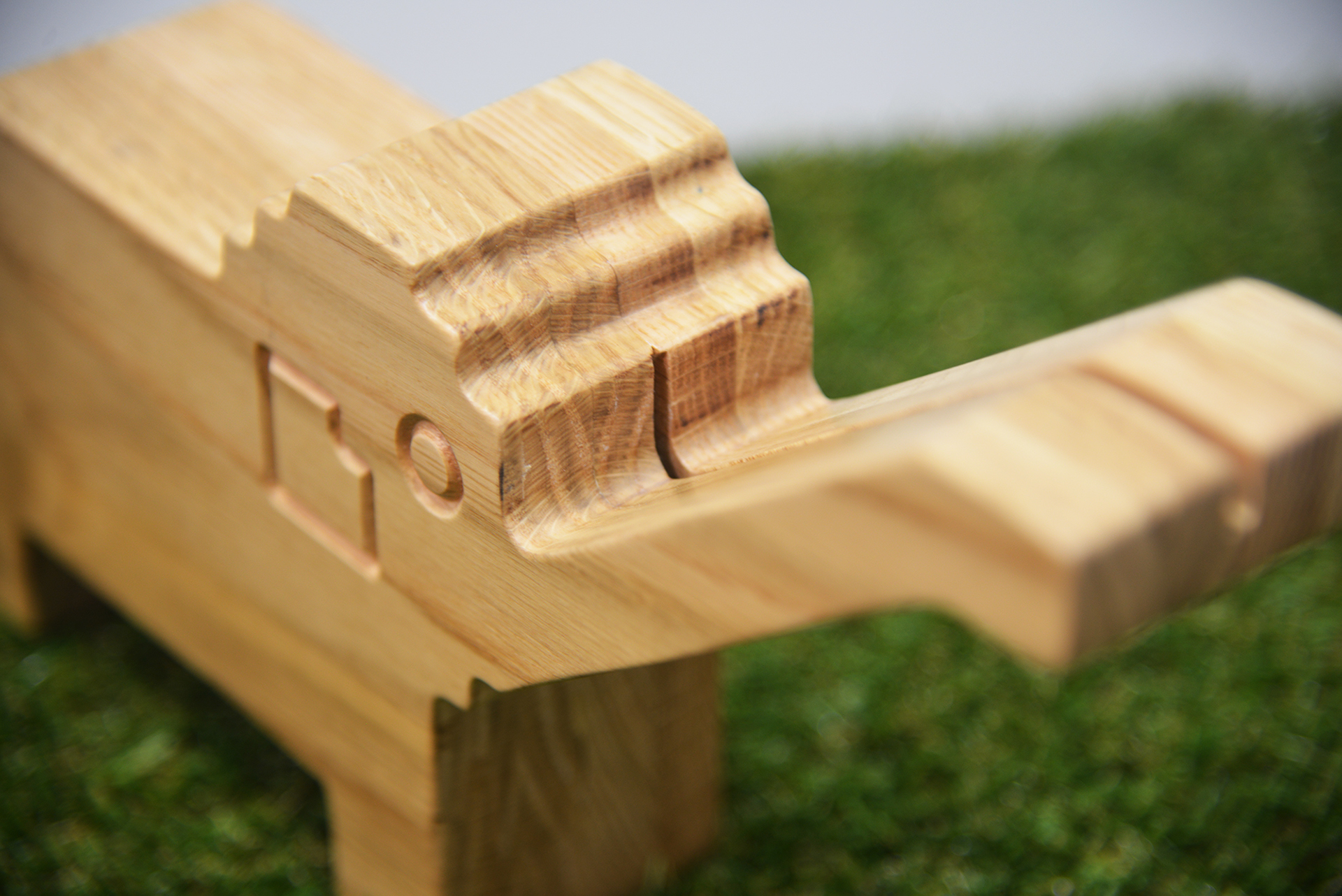 Toys，Trojan horse，furniture，wood，chair，Loong，elephant，pelican，