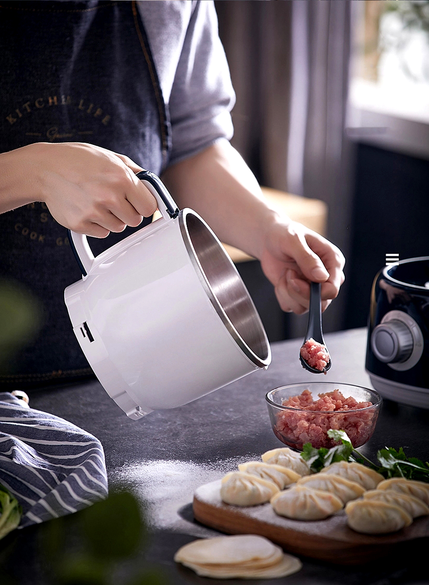 Meat grinder shredder，