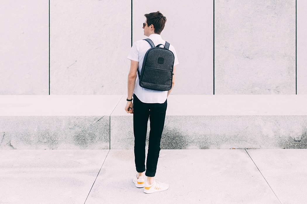 knapsack，Multiform，low-key，commute，