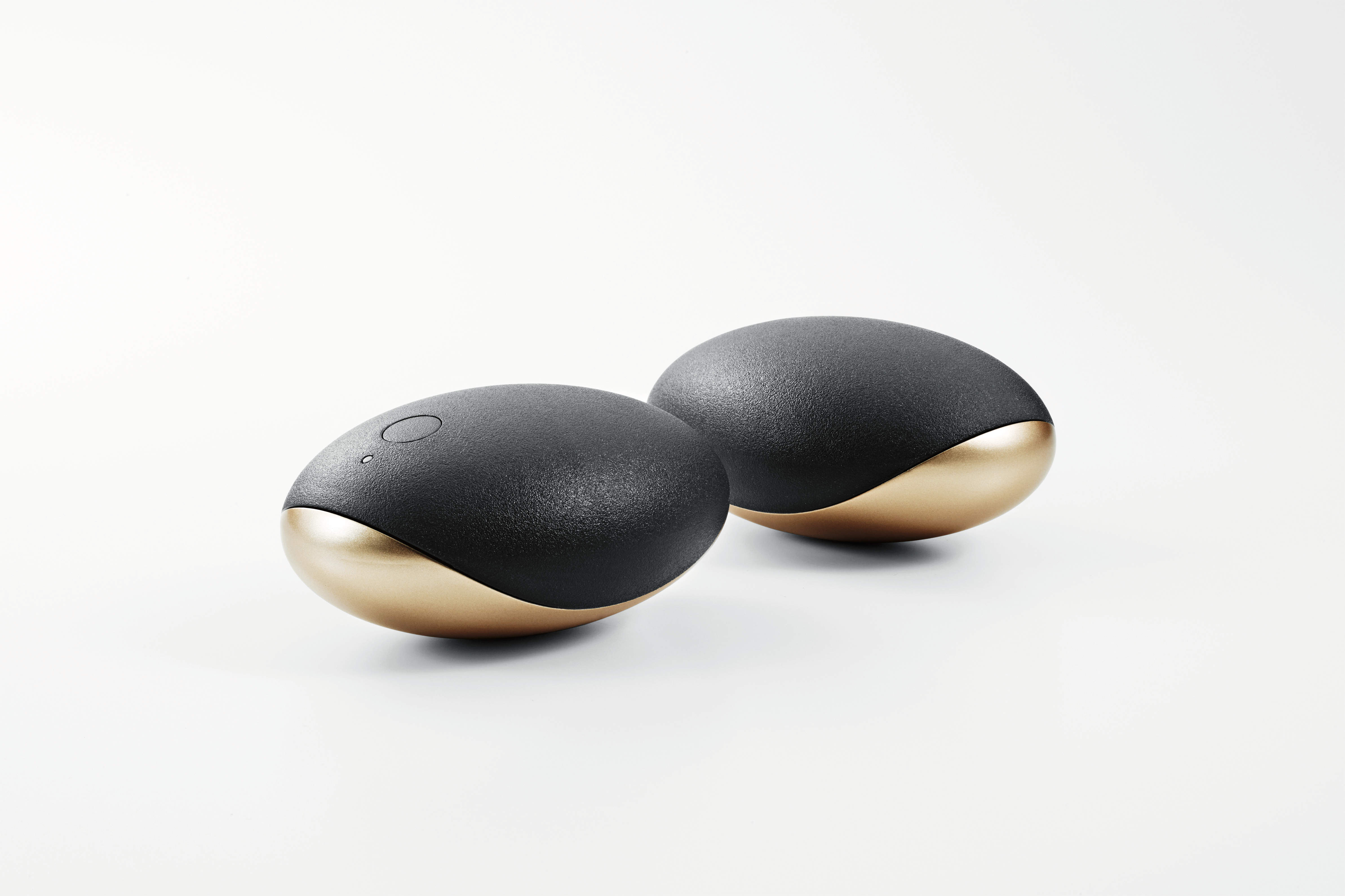 2022 Red Dot Product Design Award，CARESSA °C-STONE，Warm Massager，