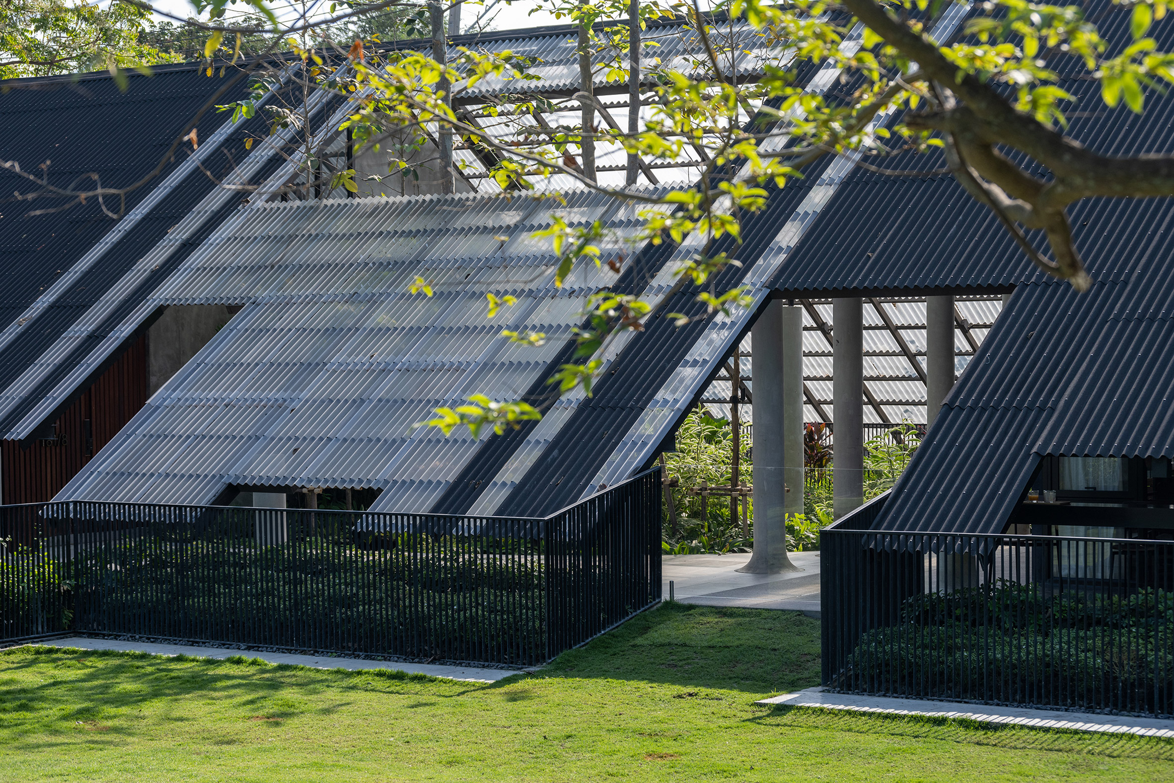 Architecture，space，hotel，Architectural design，design，family，dog，Pets，