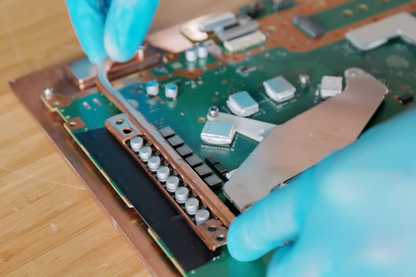 DIY Perks，product design，PLAYSTATION 5 'SLIM'，Water-cooled game machine，Very thin design，