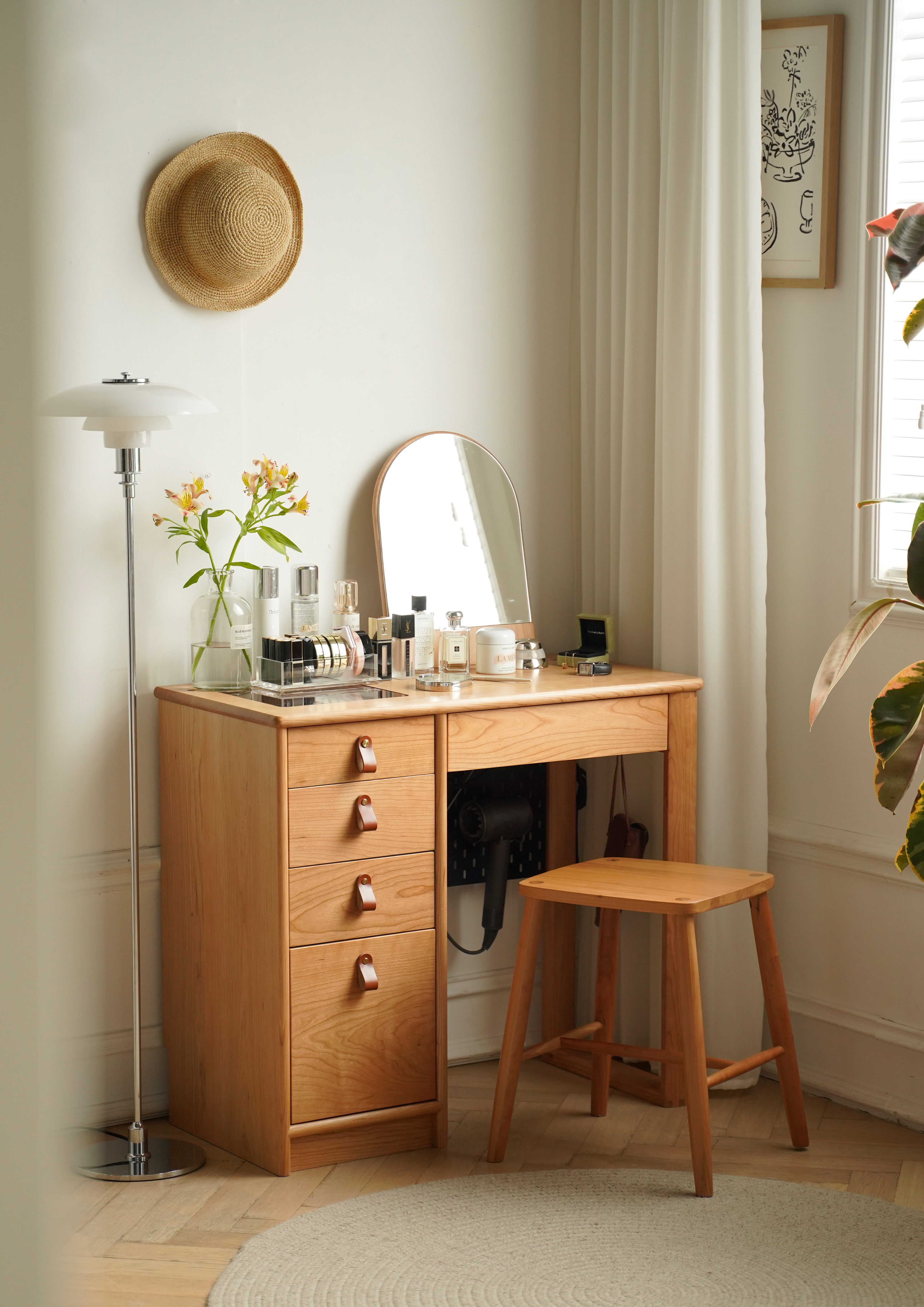 product design，industrial design，furniture design ，dresser，Solid wood dressing table，Interior design，furniture，