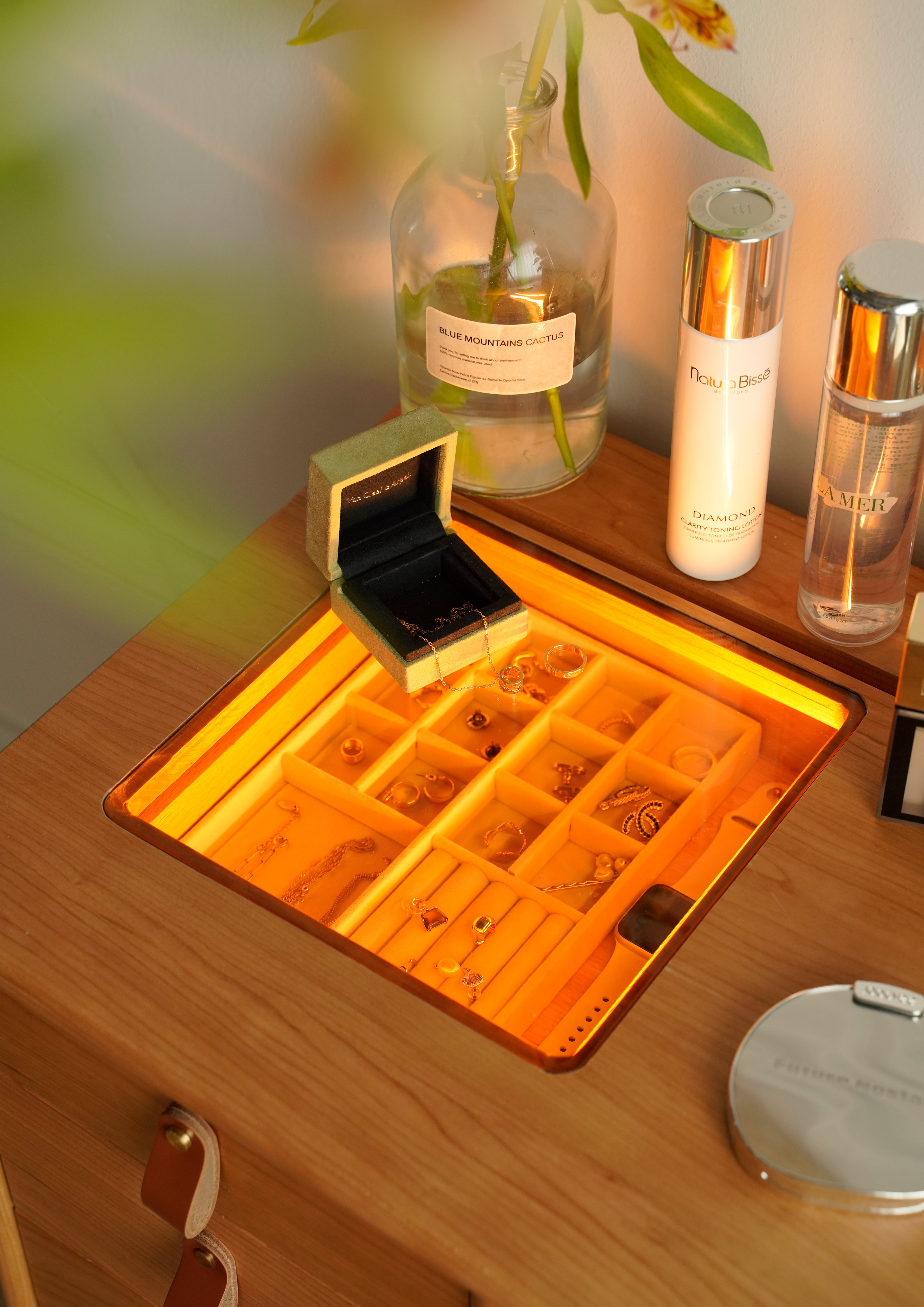 product design，industrial design，furniture design ，dresser，Solid wood dressing table，Interior design，furniture，