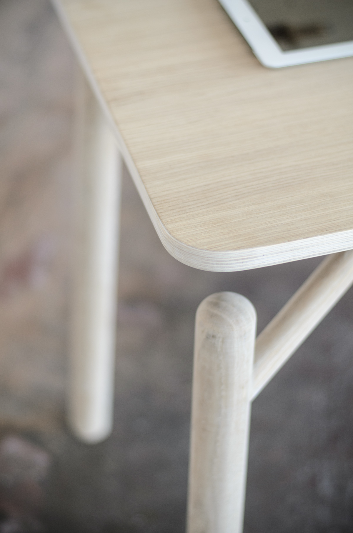 desk，furniture，originality，industrial design，