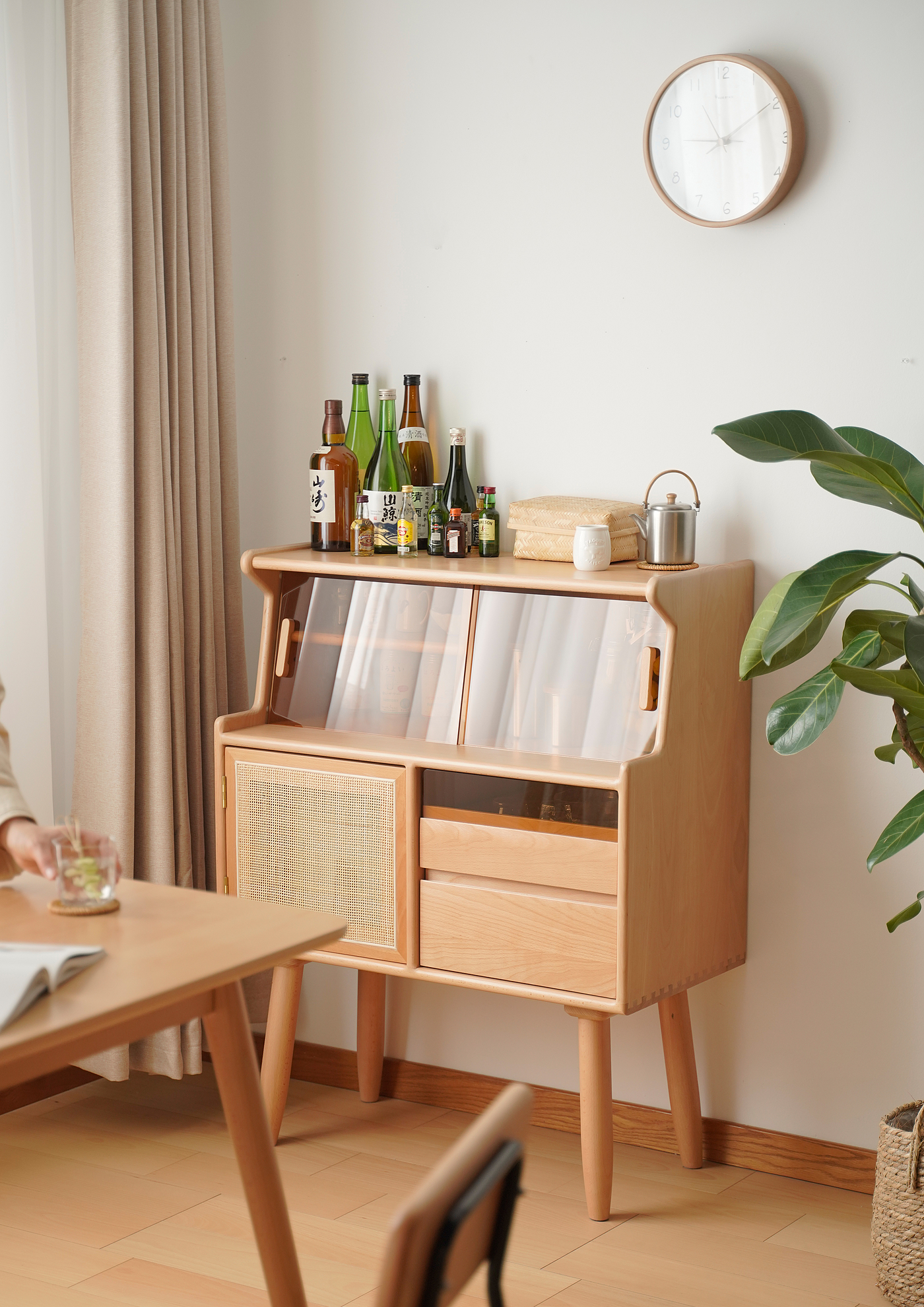 product design，furniture design ，Interior design，Sideboard，Solid wood sideboard，Solid wood furniture，furniture，