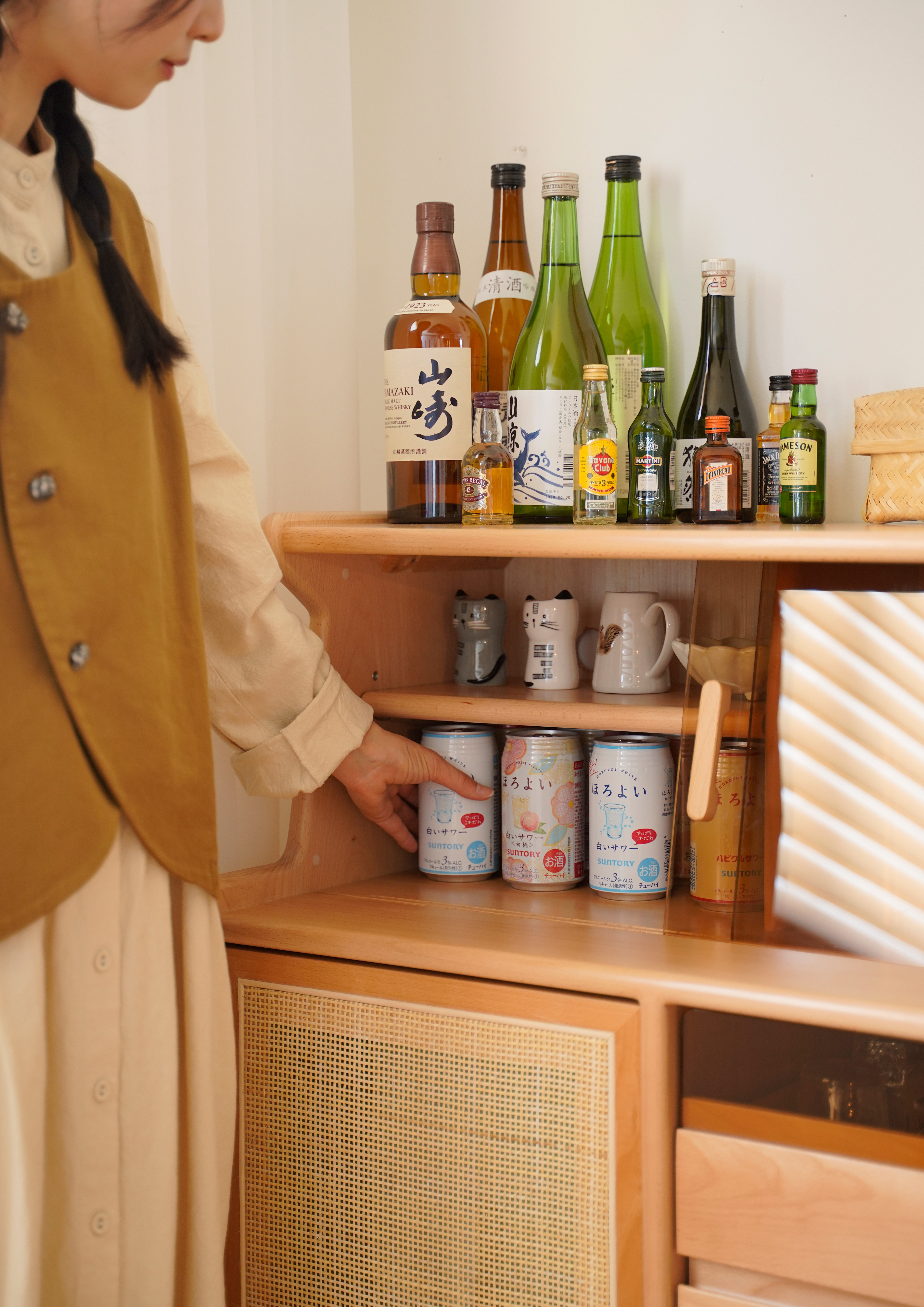 product design，furniture design ，Interior design，Sideboard，Solid wood sideboard，Solid wood furniture，furniture，