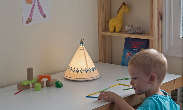 Indian，children，Desk lamp，lamps and lanterns，Tent，Culture，