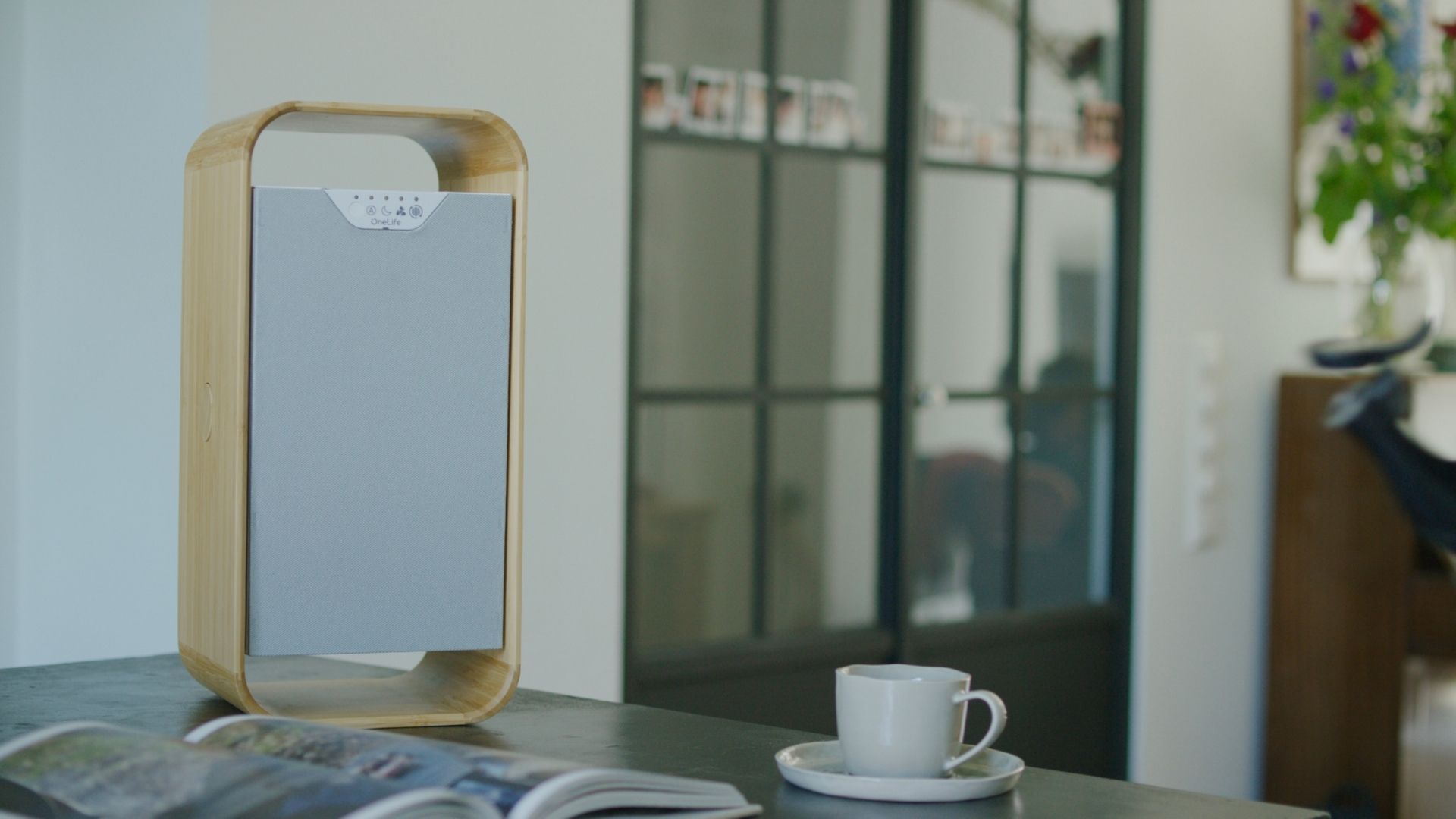 air cleaner，disinfect，2022 Red Dot Product Design Award，