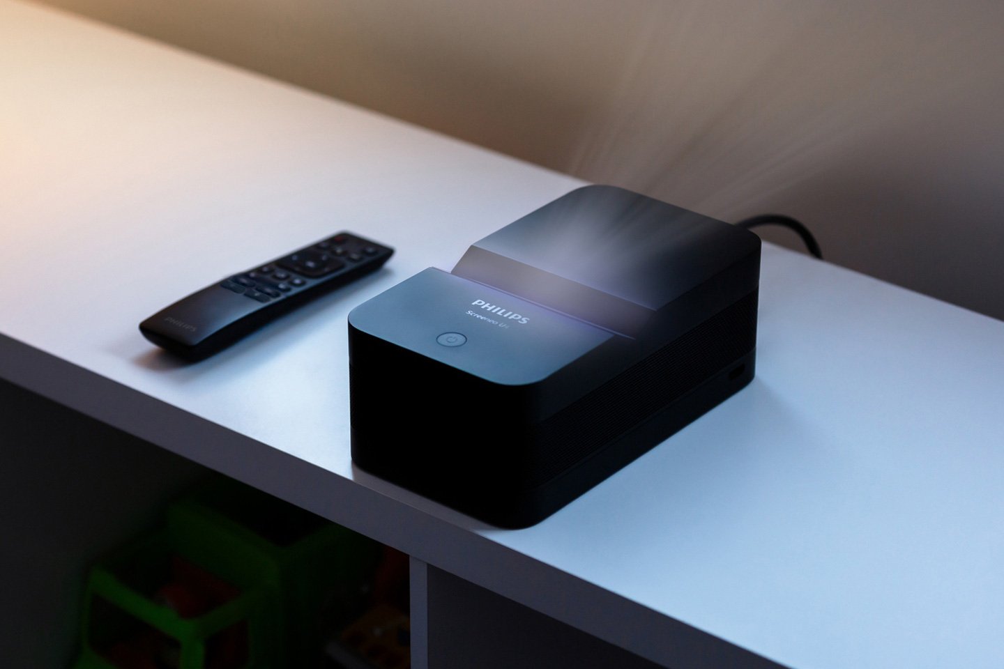 Projector，Philips，screen，industrial design，product，