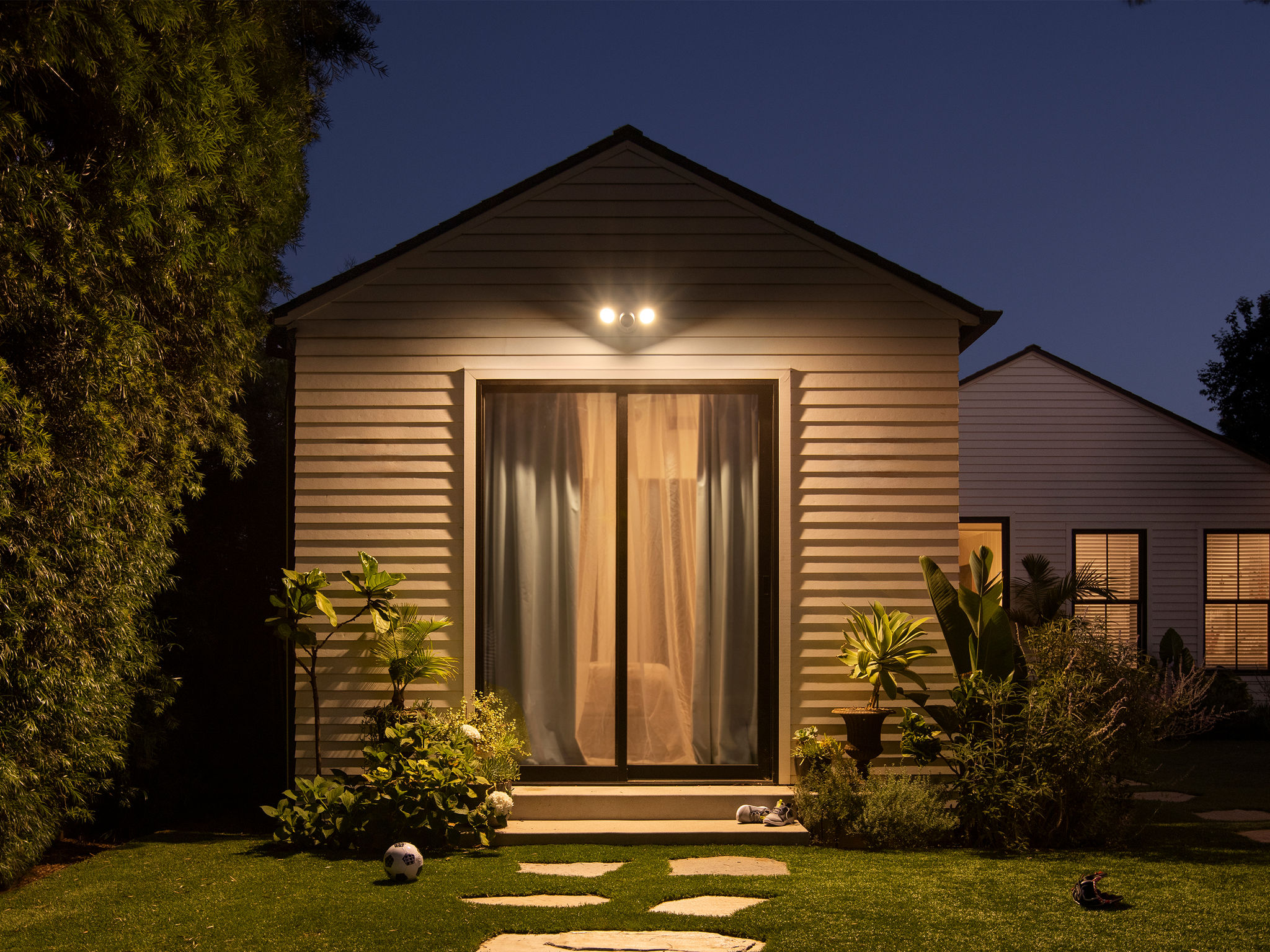 2022 Red Dot Product Design Award，Nest Cam，camera，lighting，