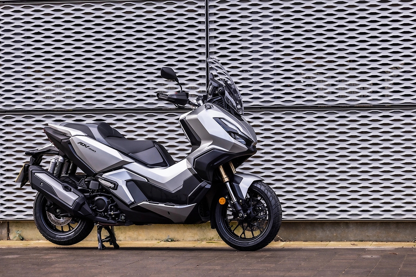 motorcycle，motorcycle，ADV350，vehicle，ADV350，vehicle，2022 Red Dot Product Design Award，2022 Red Dot Product Design Award，