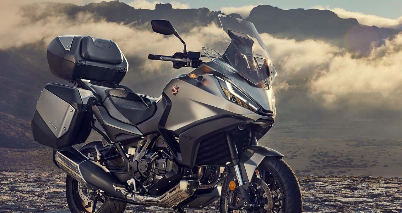 NT1100，motorcycle，vehicle，2022 Red Dot Product Design Award，