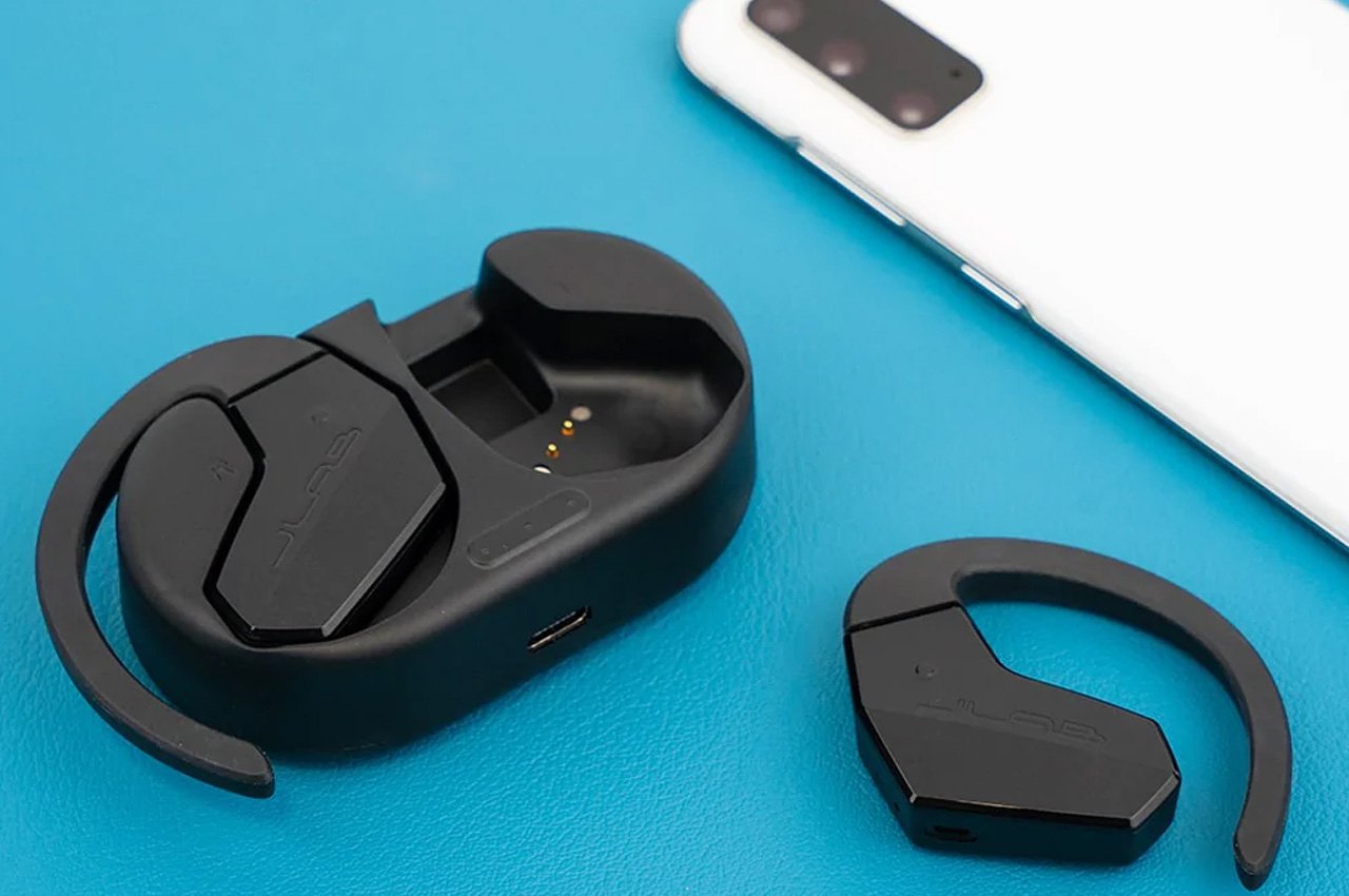 Earplugs，Sony，JLab，product design，motion，Sports earplugs，headset，