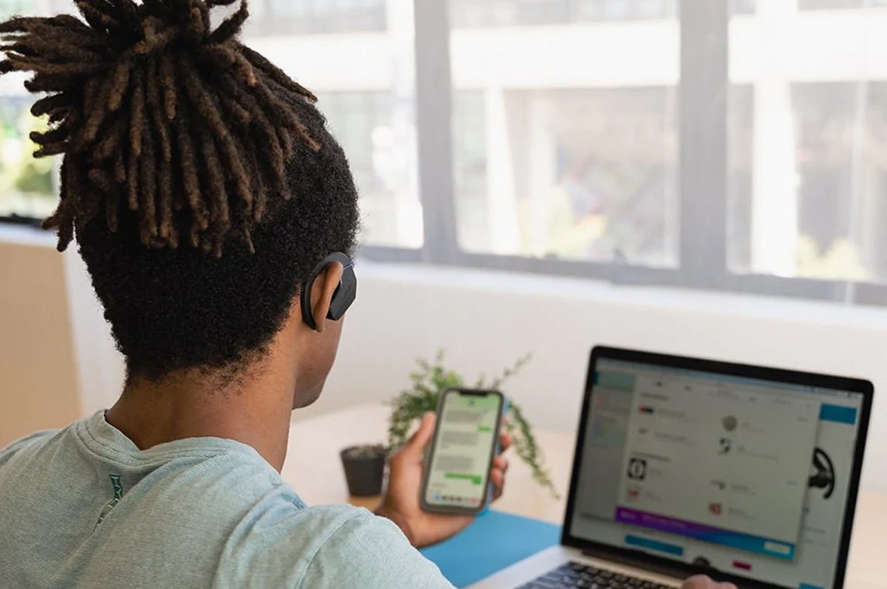 Earplugs，Sony，JLab，product design，motion，Sports earplugs，headset，