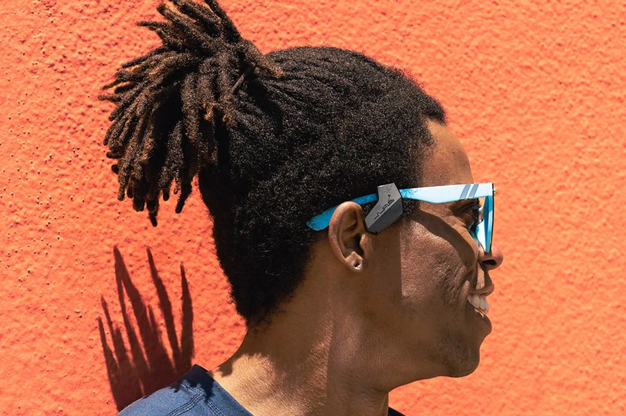 Earplugs，Sony，JLab，product design，motion，Sports earplugs，headset，