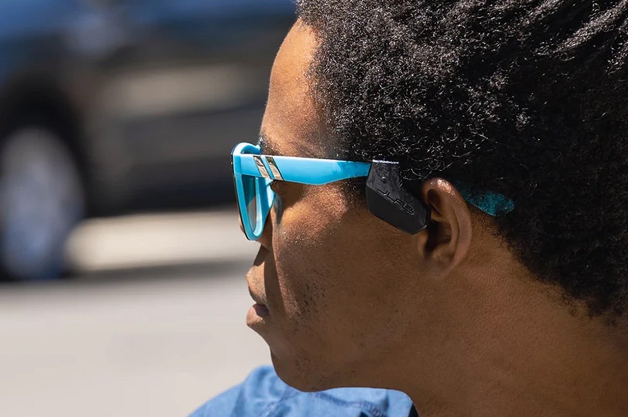 Earplugs，Sony，JLab，product design，motion，Sports earplugs，headset，