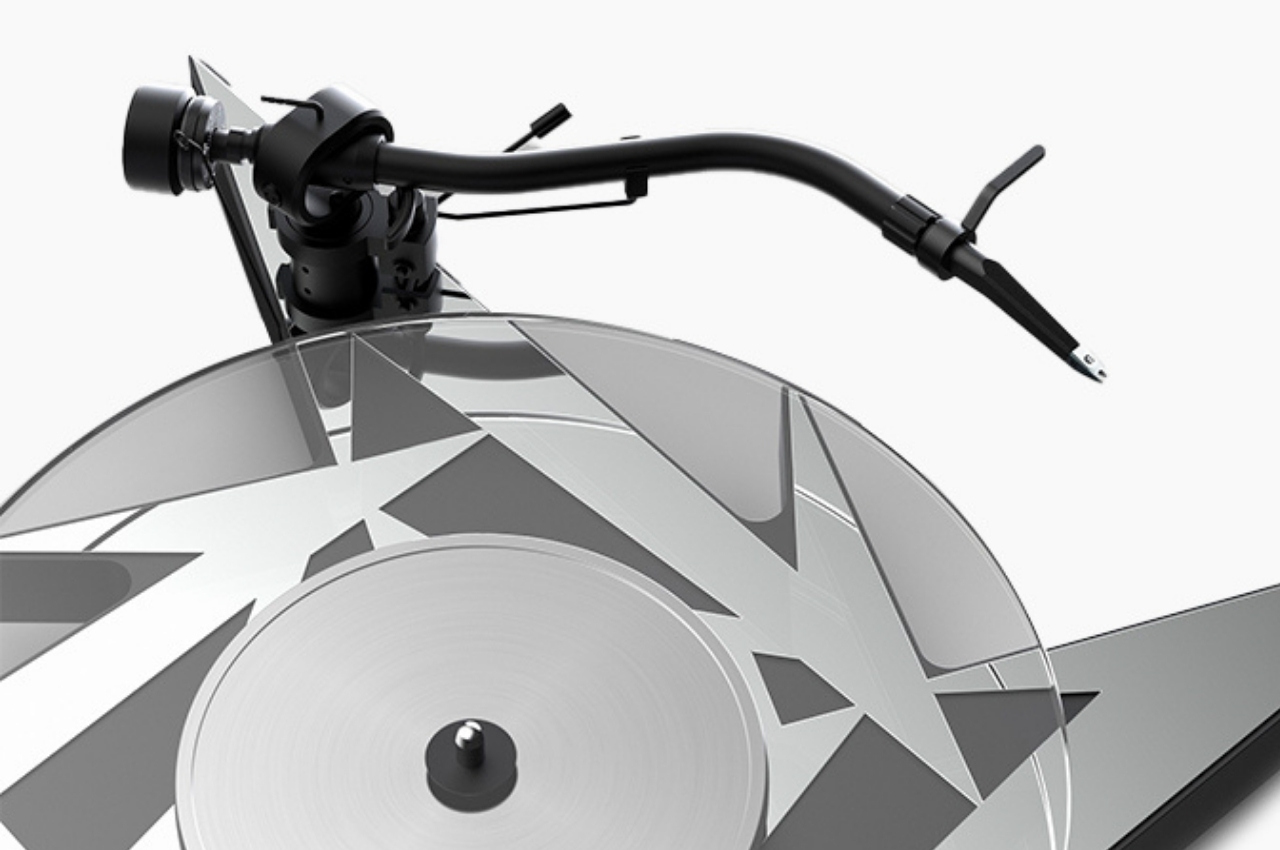 a record player，Metal music，product design，turntable，Metallica，