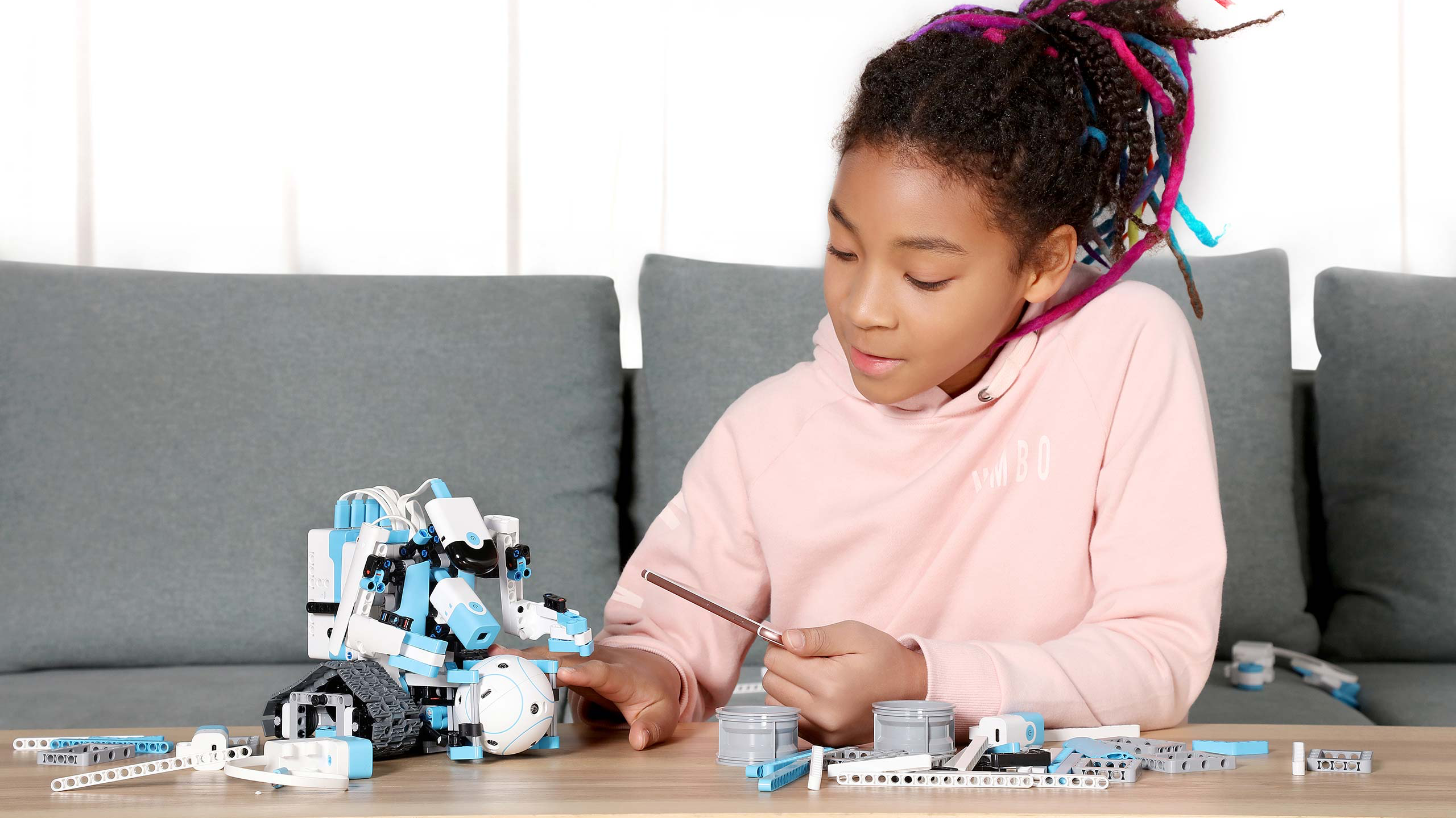 K12 education，robot，Children's transportation，Modular design，Red dot design，design company，industrial design，