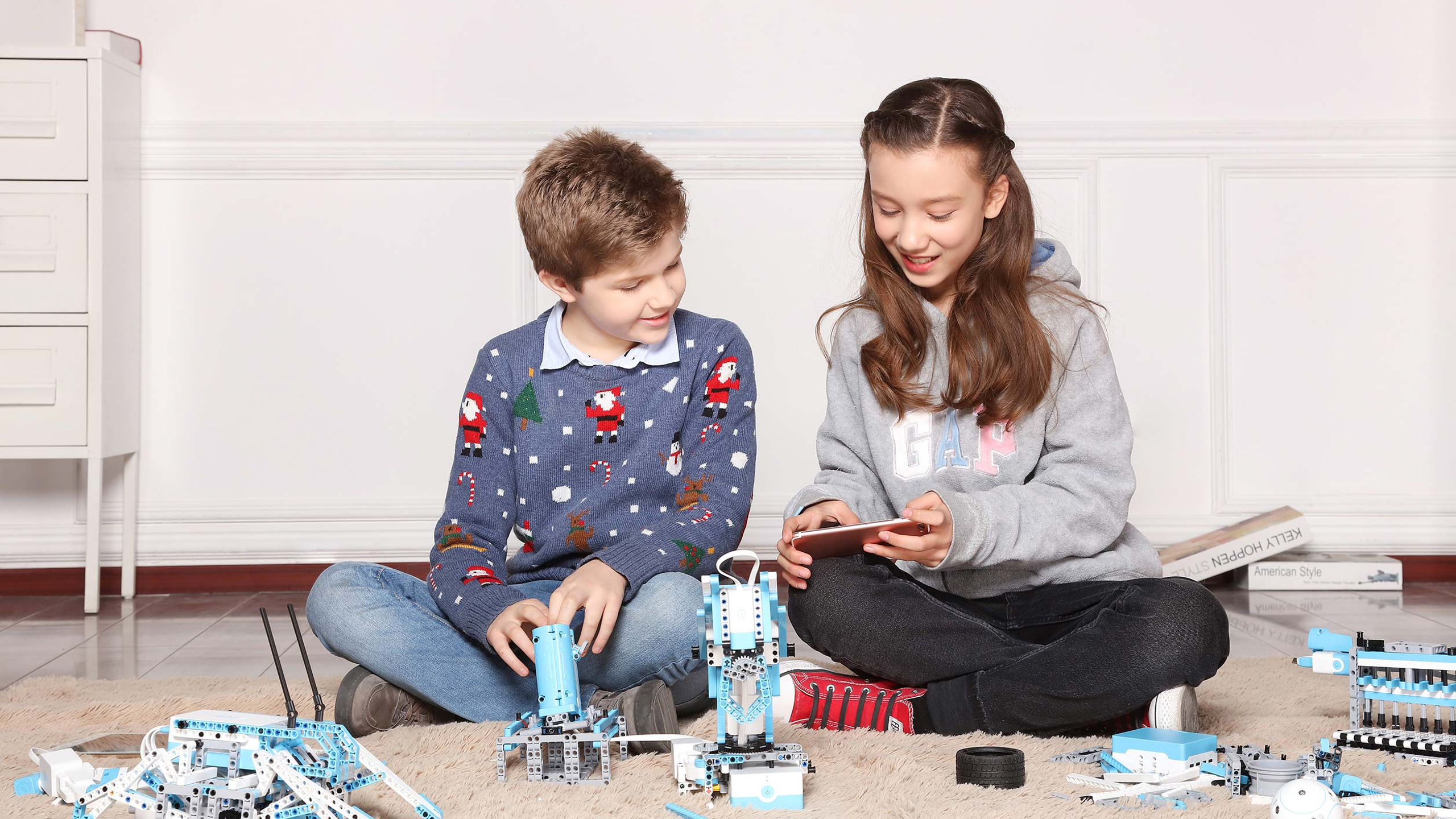 K12 education，robot，Children's transportation，Modular design，Red dot design，design company，industrial design，