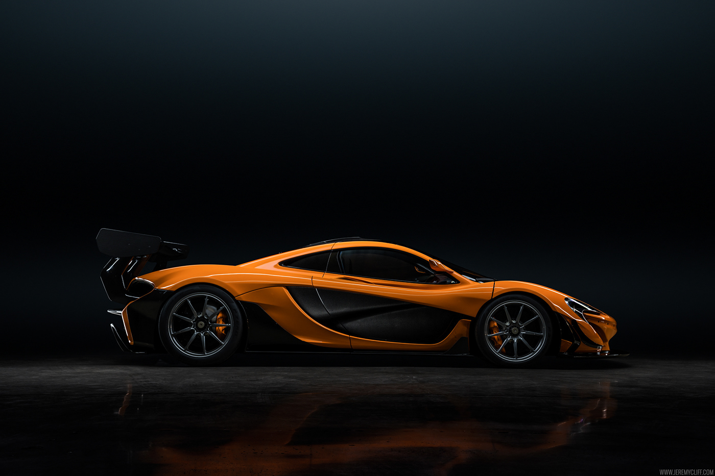 F1 LM，mclaren，P1 LM，Sports car，Automobile design，