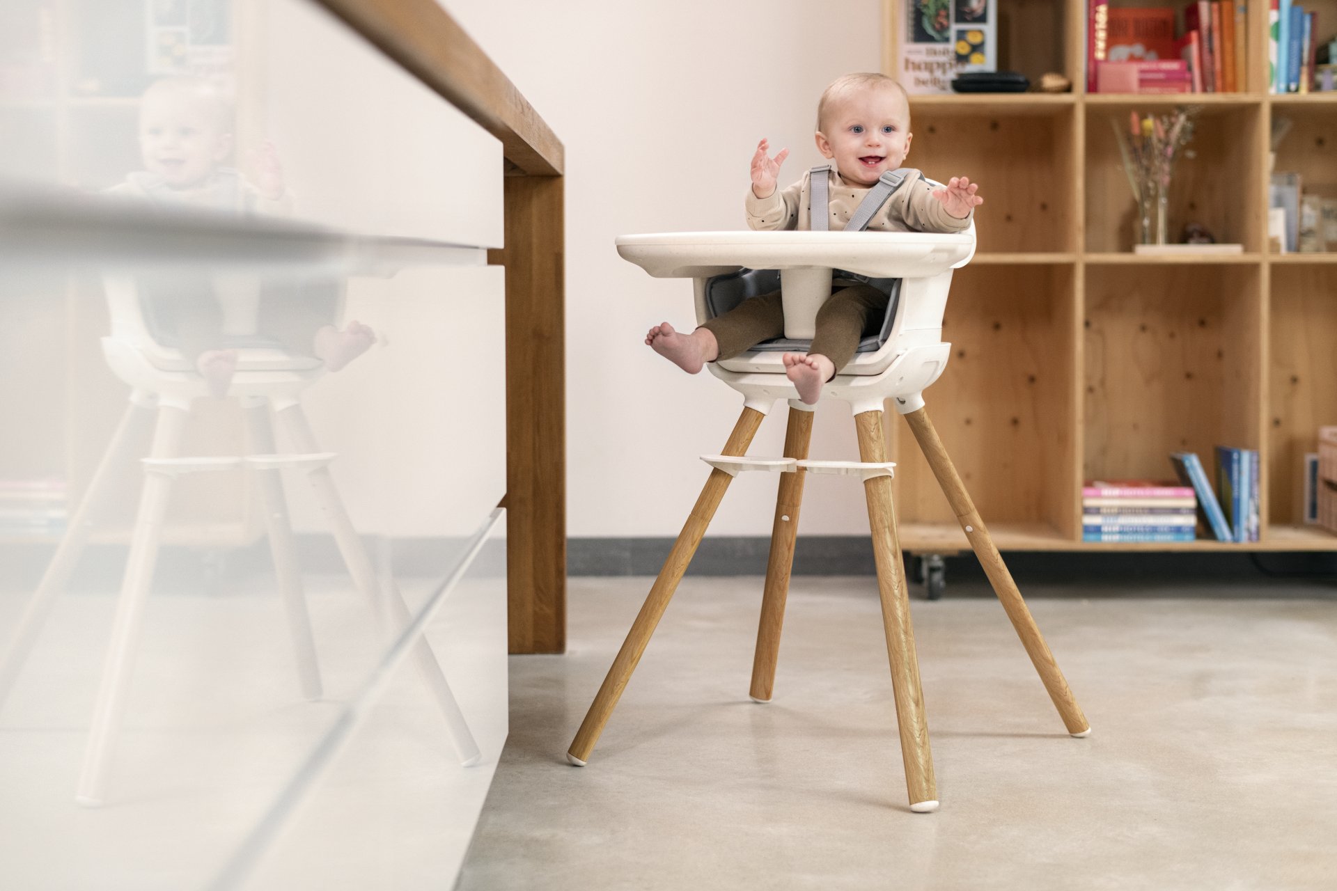 moa，Maternal and infant products，High chair ，2022 Red Dot Product Design Award，