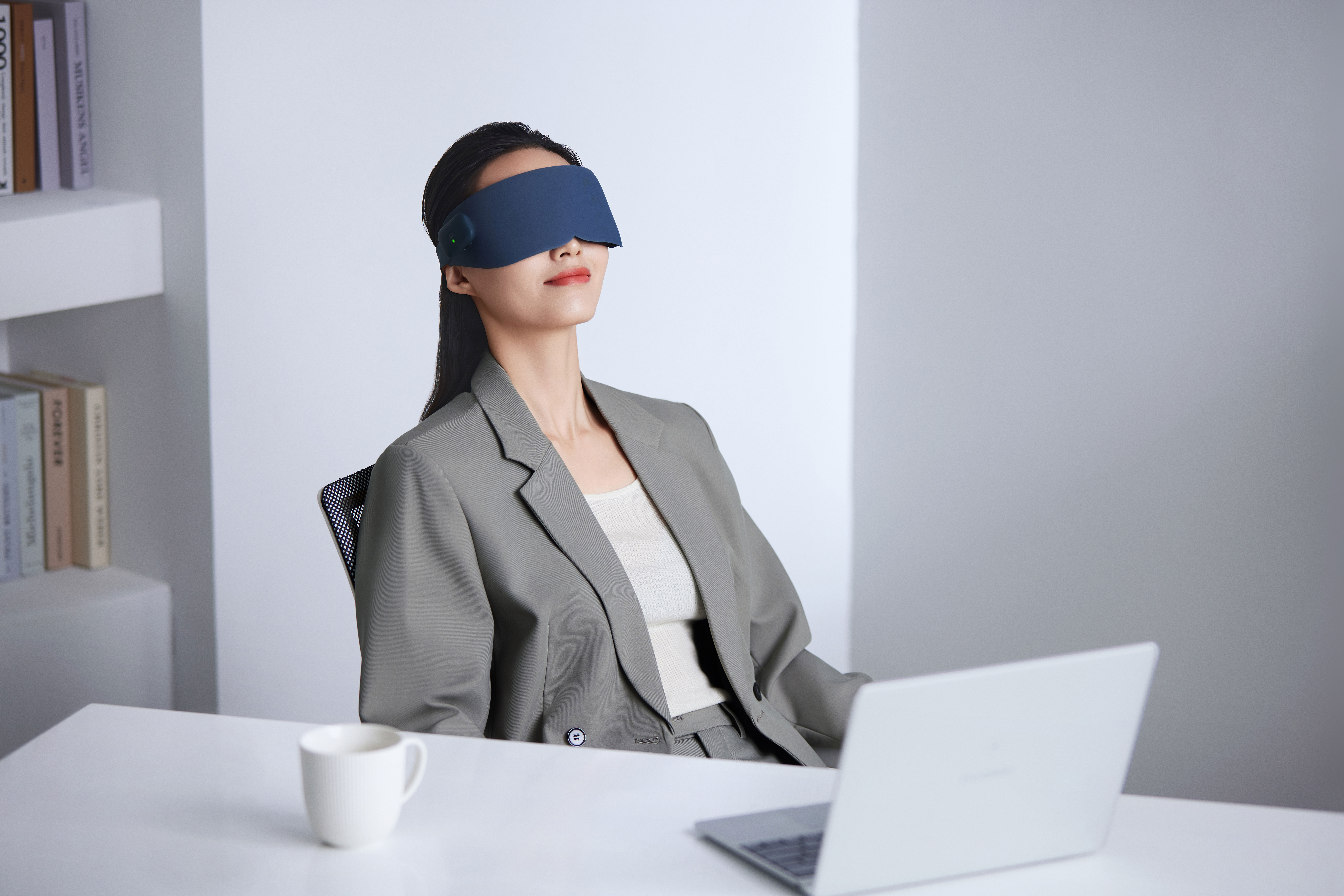 Eye protector，Double cold and hot eye massage instrument，Eye heating massage，Eye massage，Eye protector，massage，Massage apparatus，