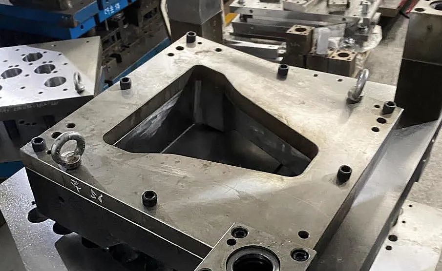 DFM，Design and development，Production-oriented design，UK IDC，IDC Design UK，Production conversion support，