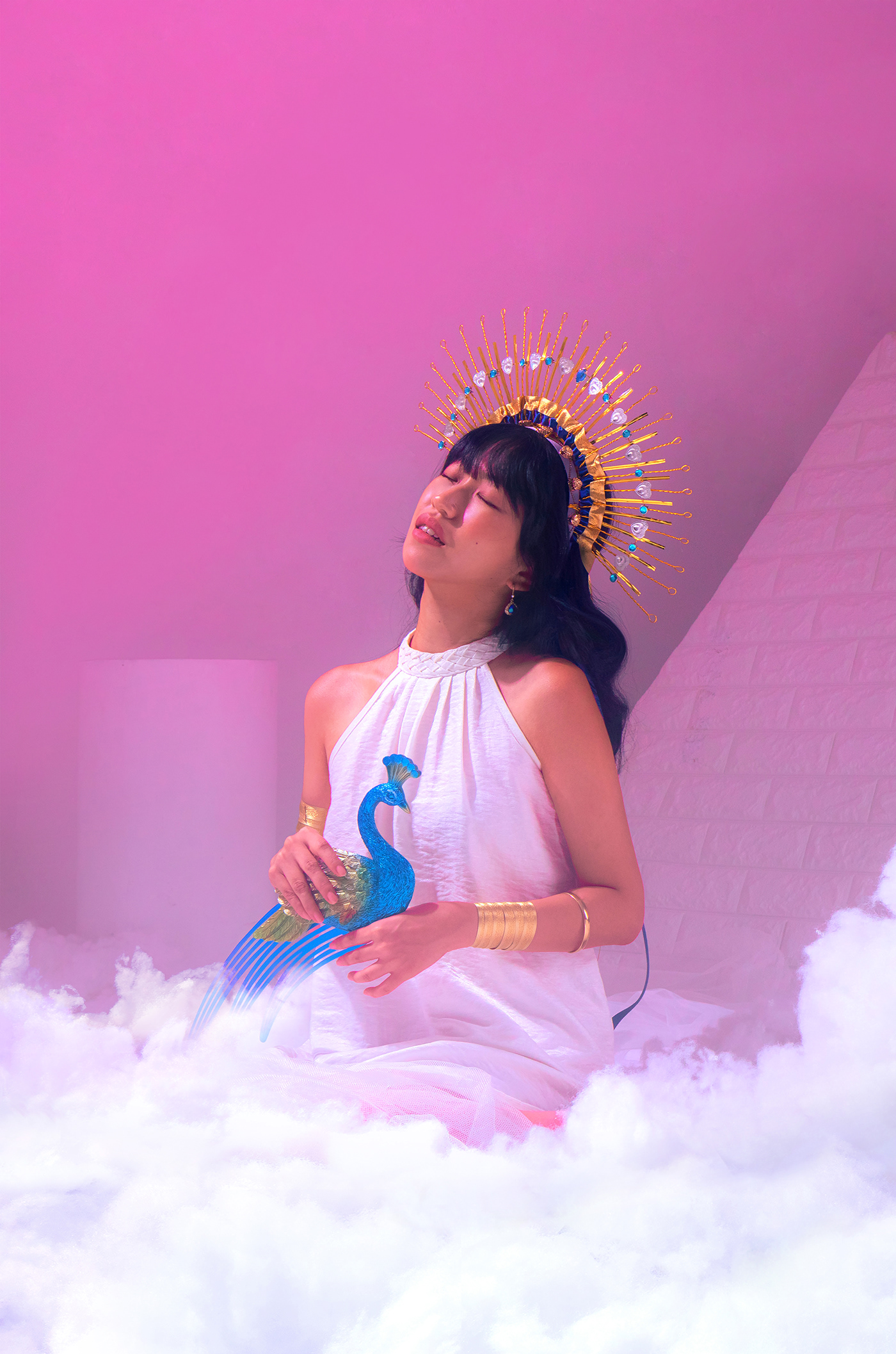 Agape，story，wind，Love and Peace，peacock，