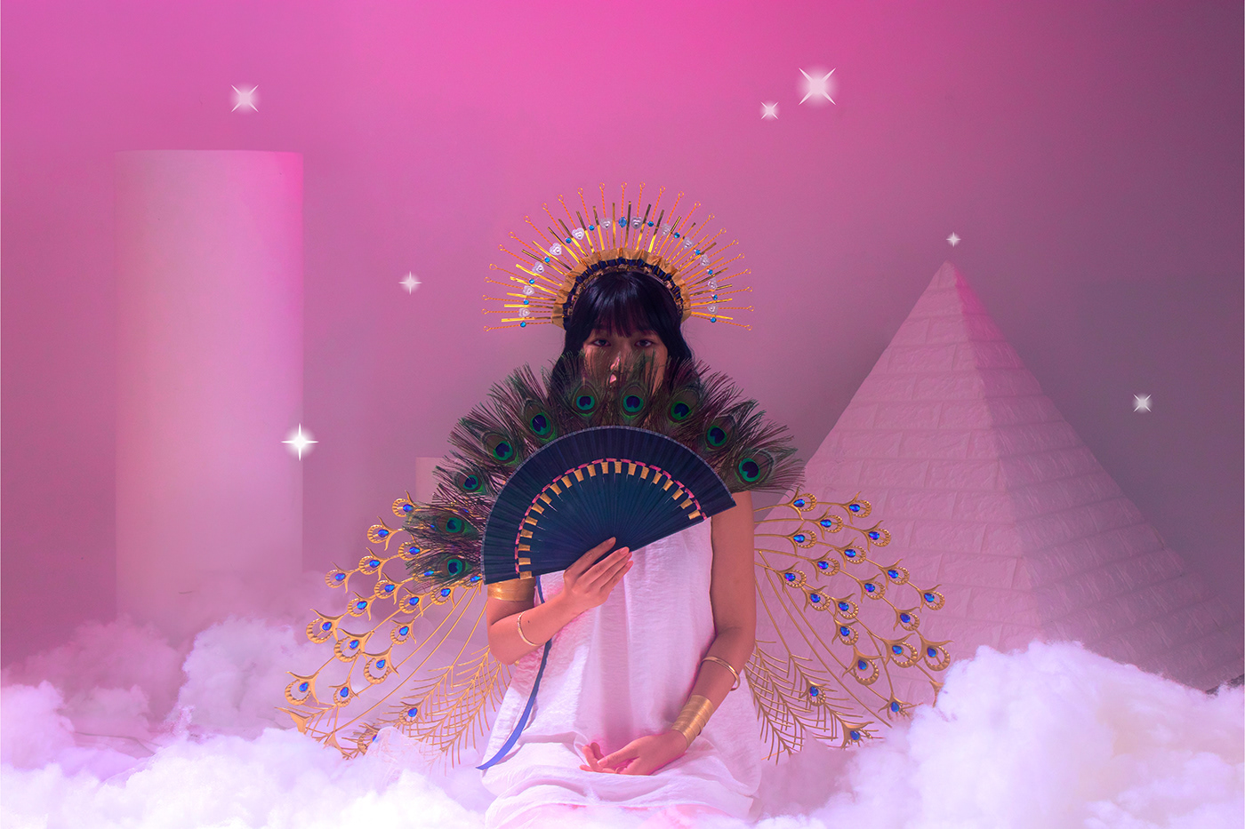 Agape，story，wind，Love and Peace，peacock，