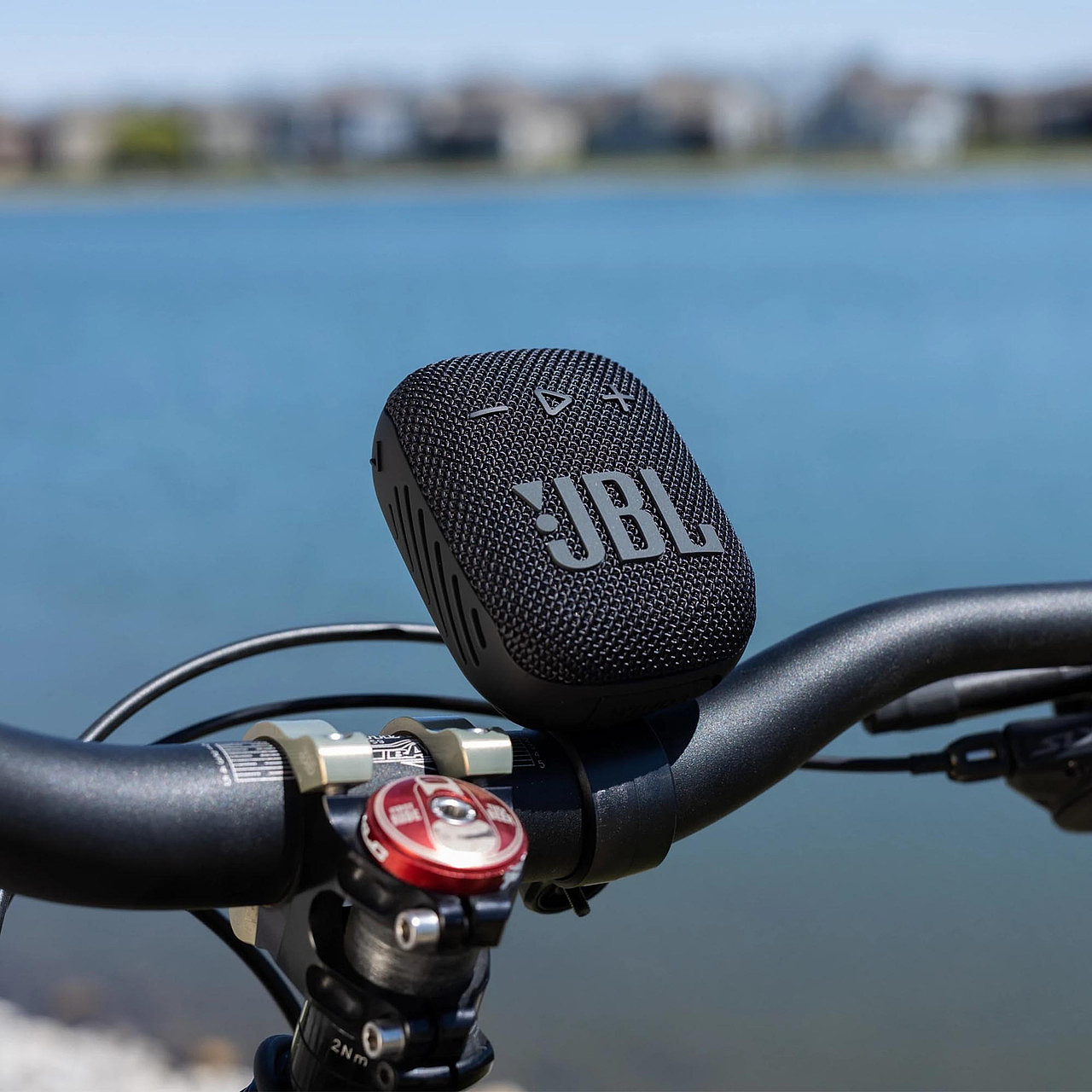 Bluetooth Speaker for Outdoor Ride，JBL Wind 3，Digital，2022 Red Dot Product Design Award，