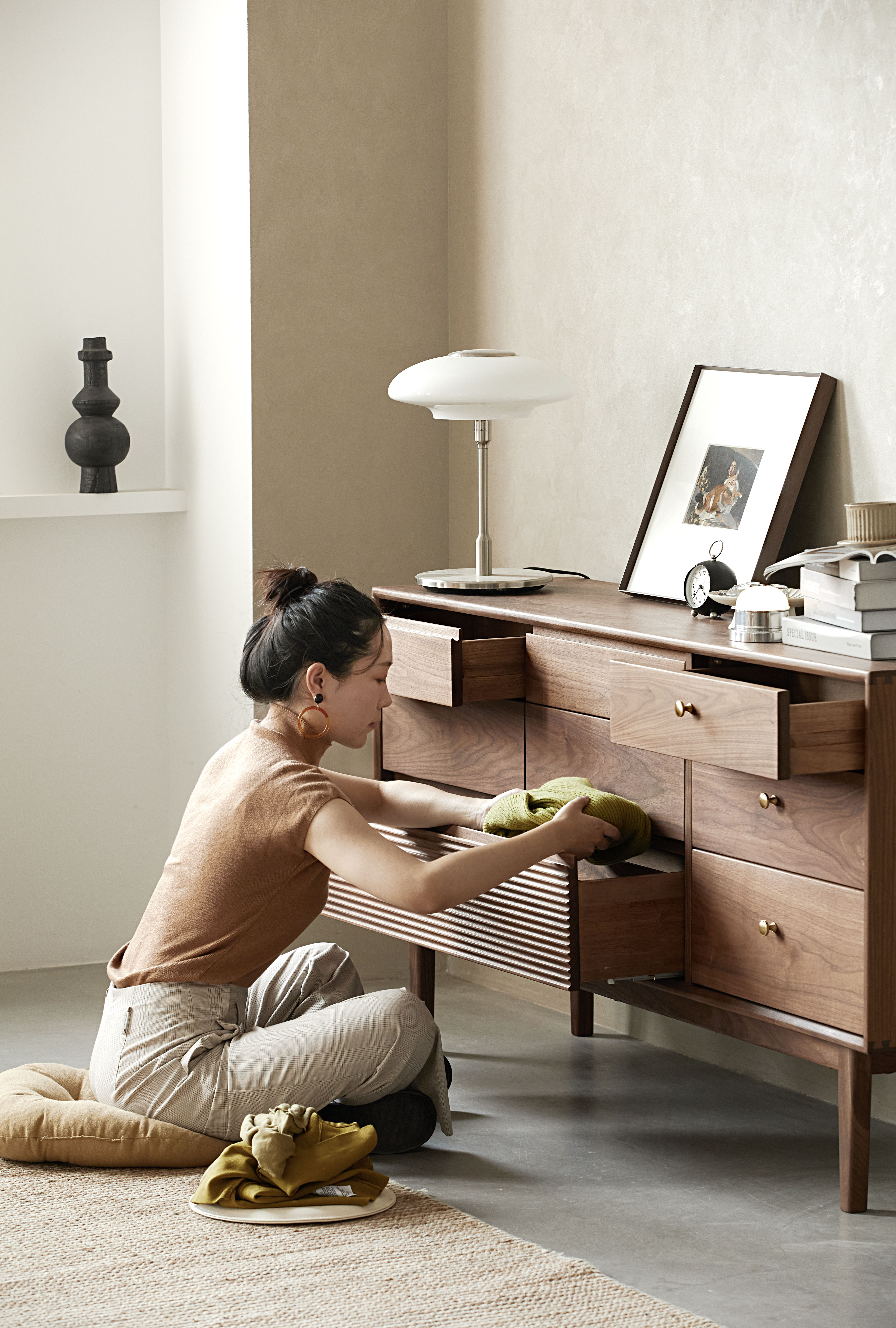 North American black walnut，Solid wood furniture，furniture design ，