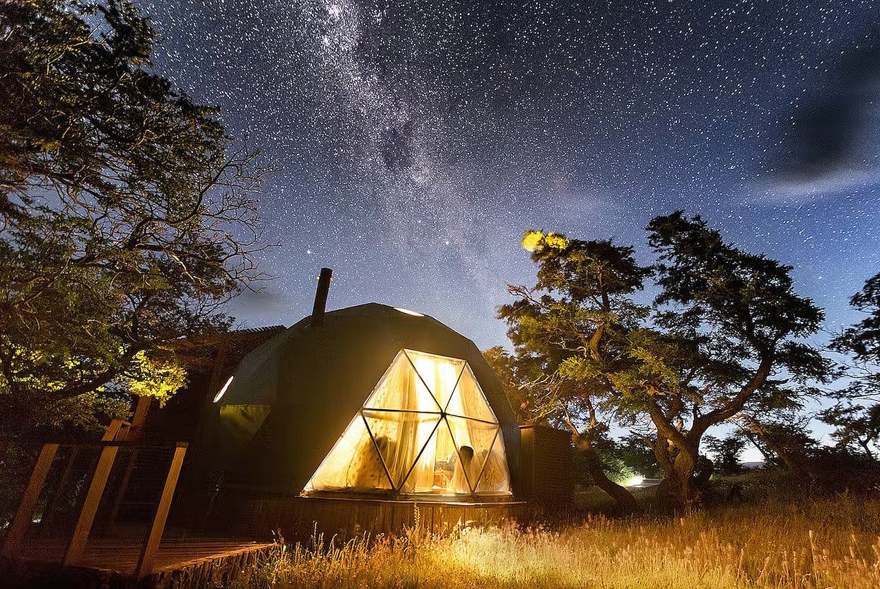 camping，Luxury camping，dome，on vacation，ecology，