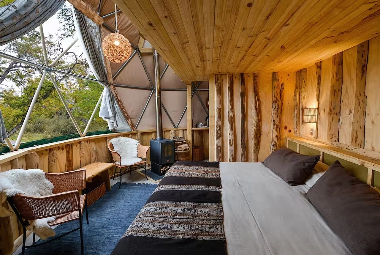 camping，Luxury camping，dome，on vacation，ecology，
